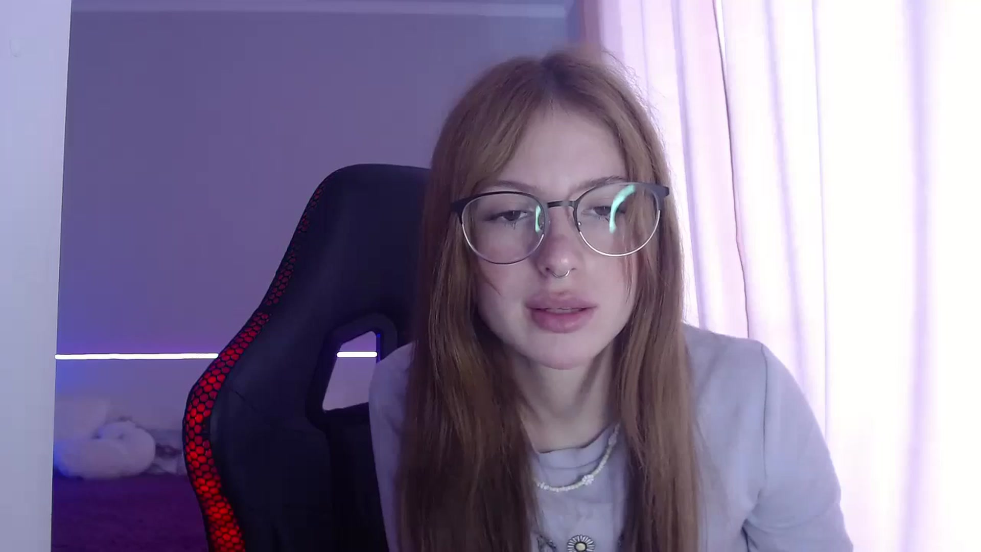 Gallery image thumbnail from BellaaaJones's myfreecams stream on, 05/02/2024, 09:17 image 15 of 20