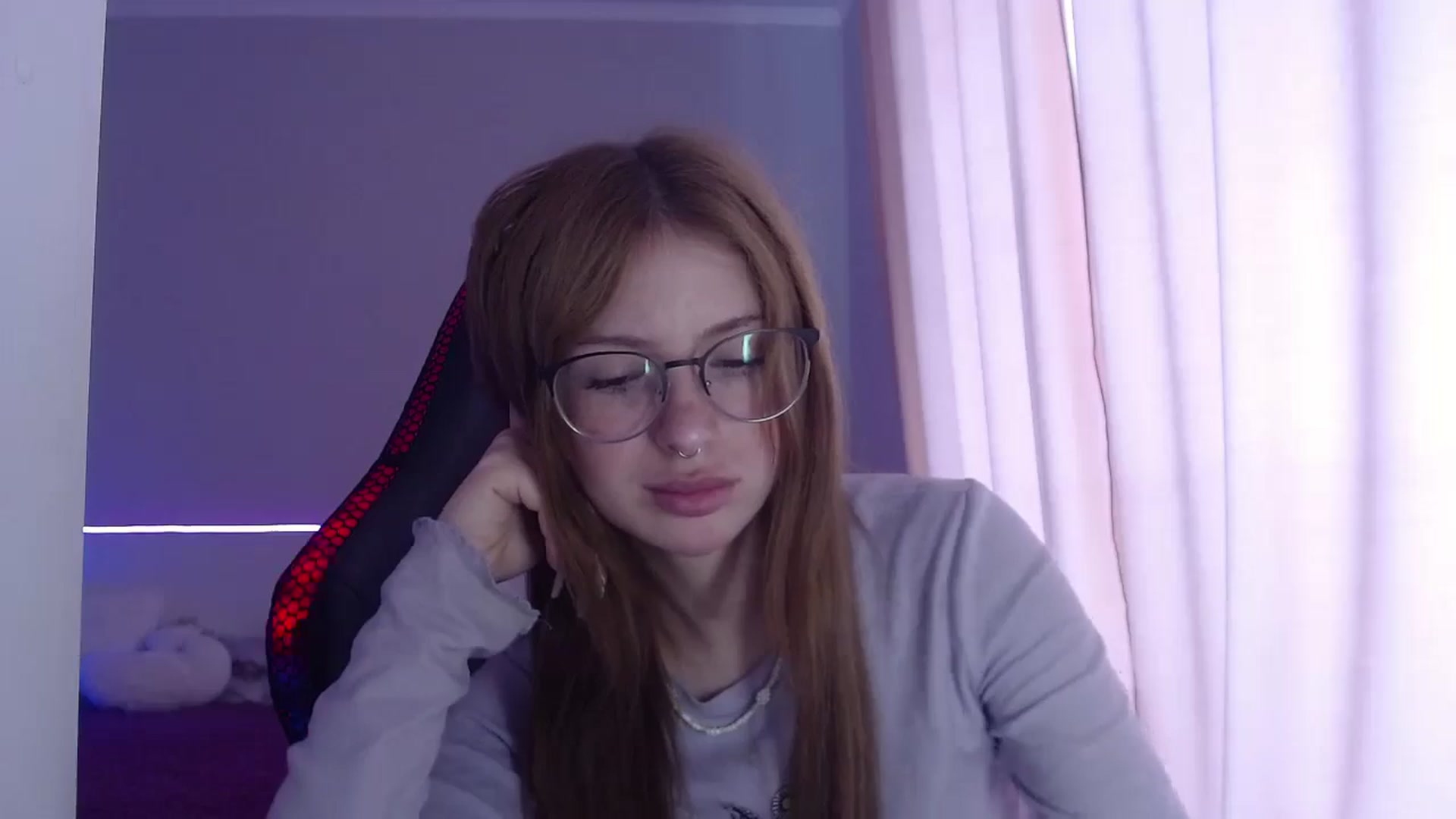 Gallery image thumbnail from BellaaaJones's myfreecams stream on, 05/02/2024, 09:17 image 17 of 20