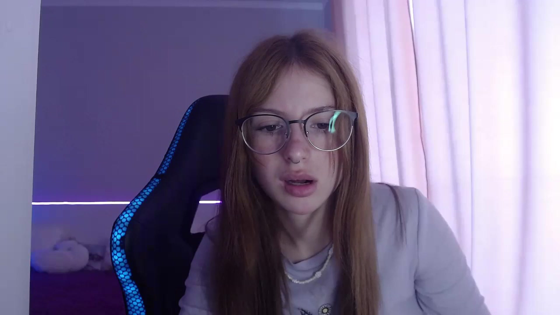 Gallery image thumbnail from BellaaaJones's myfreecams stream on, 05/02/2024, 09:17 image 8 of 20