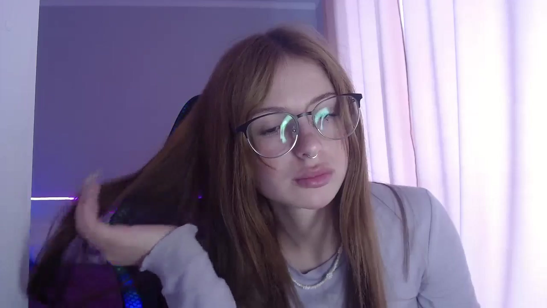 Gallery image thumbnail from BellaaaJones's myfreecams stream on, 05/02/2024, 09:17 image 3 of 20