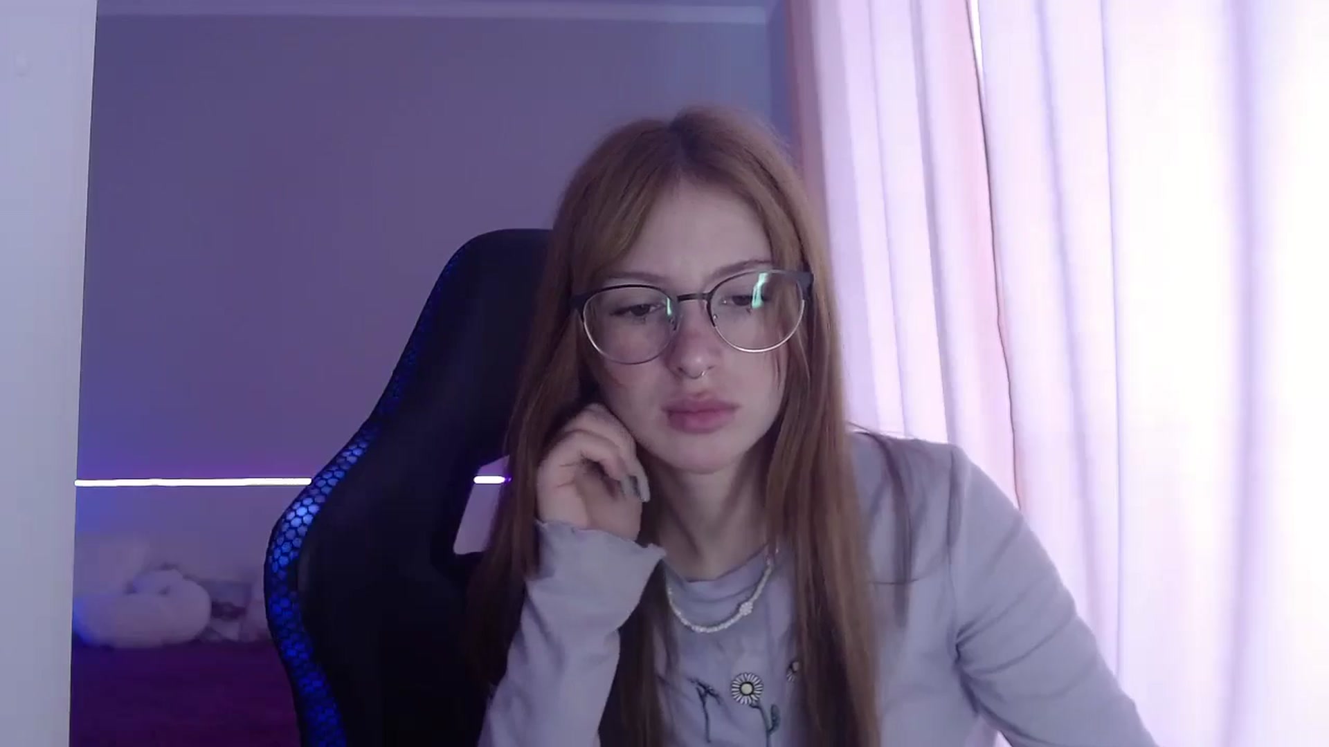 Gallery image thumbnail from BellaaaJones's myfreecams stream on, 05/02/2024, 09:17 image 2 of 20