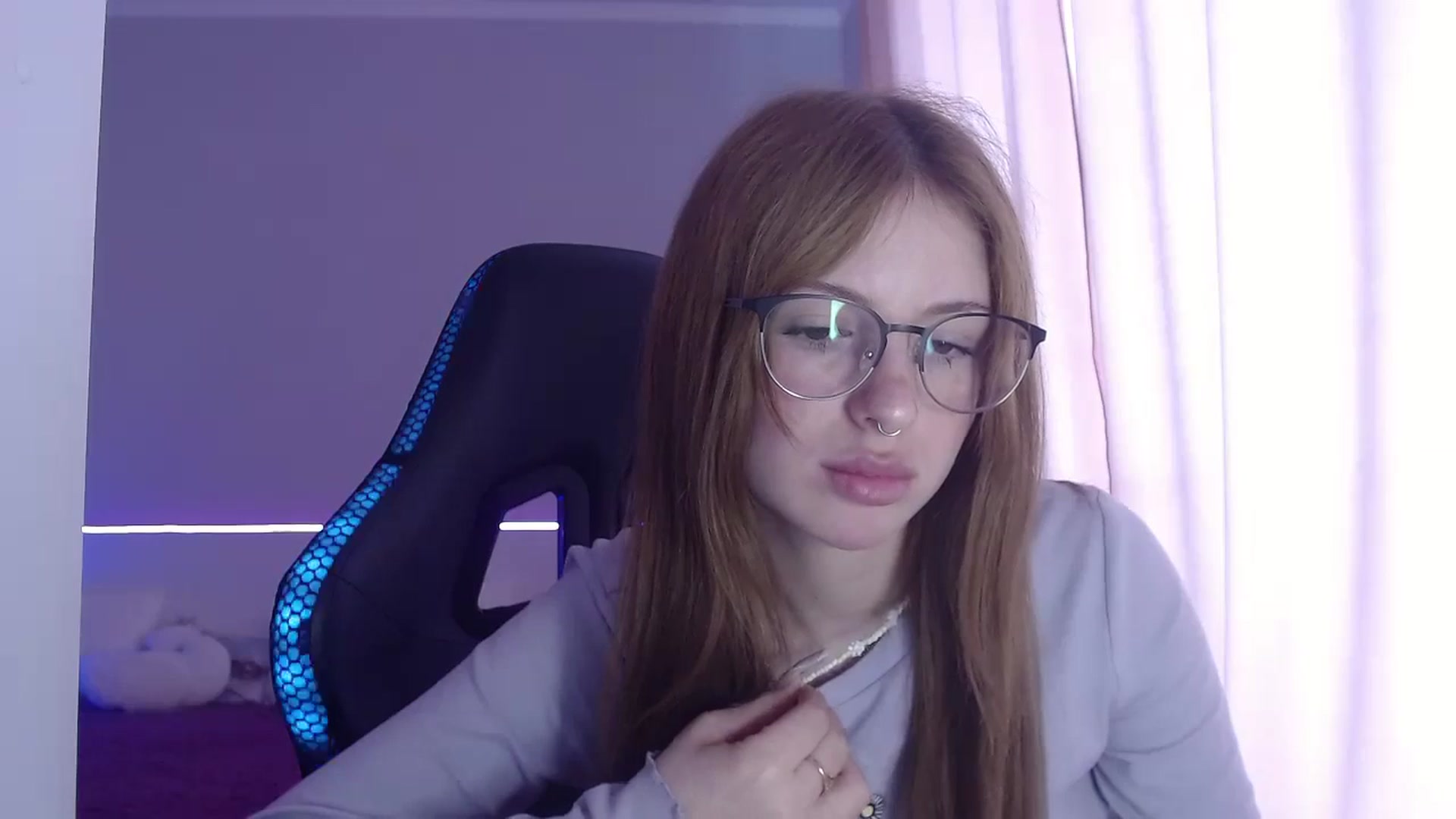 Gallery image thumbnail from BellaaaJones's myfreecams stream on, 05/02/2024, 09:17 image 12 of 20