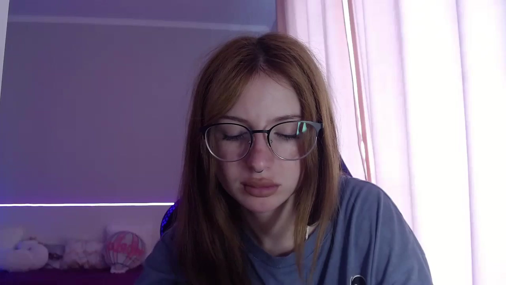 Gallery image thumbnail from BellaaaJones's myfreecams stream on, 05/03/2024, 10:58 image 1 of 20