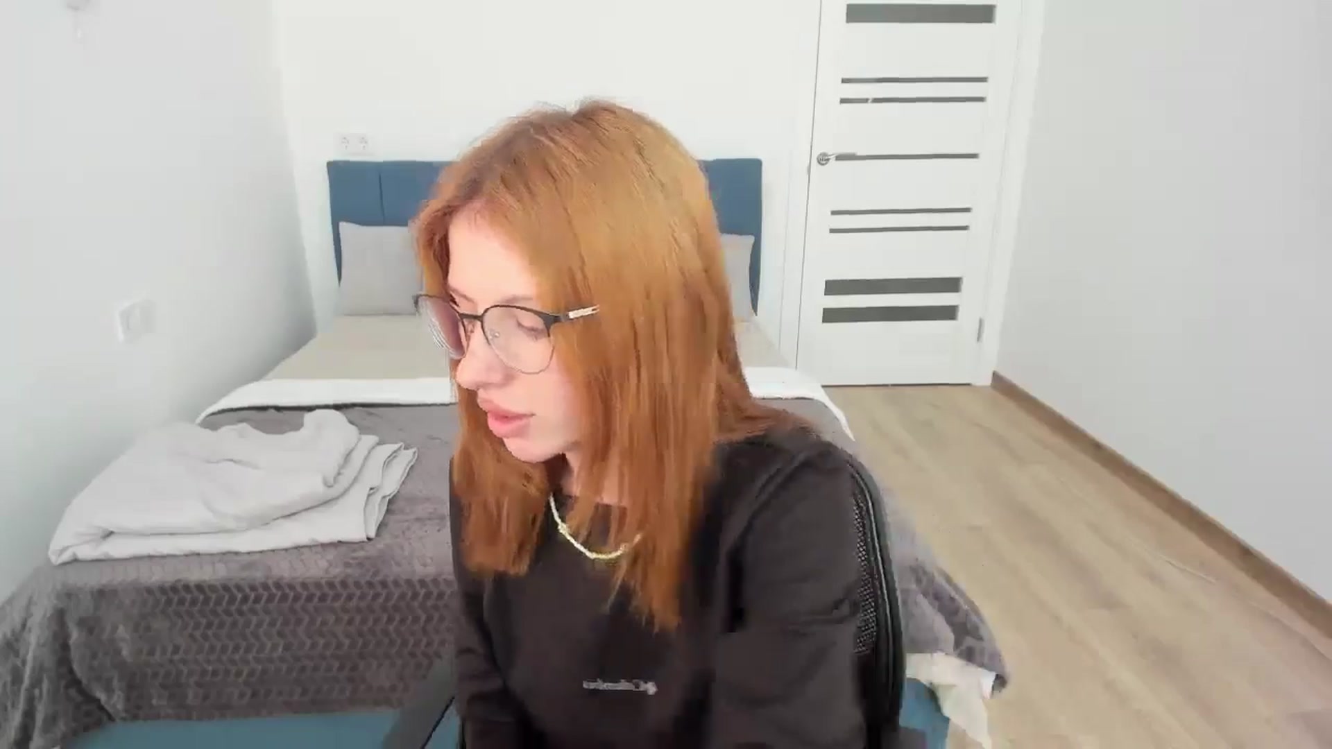 Gallery image thumbnail from BellaaaJones's myfreecams stream on, 05/12/2024, 11:41 image 4 of 20