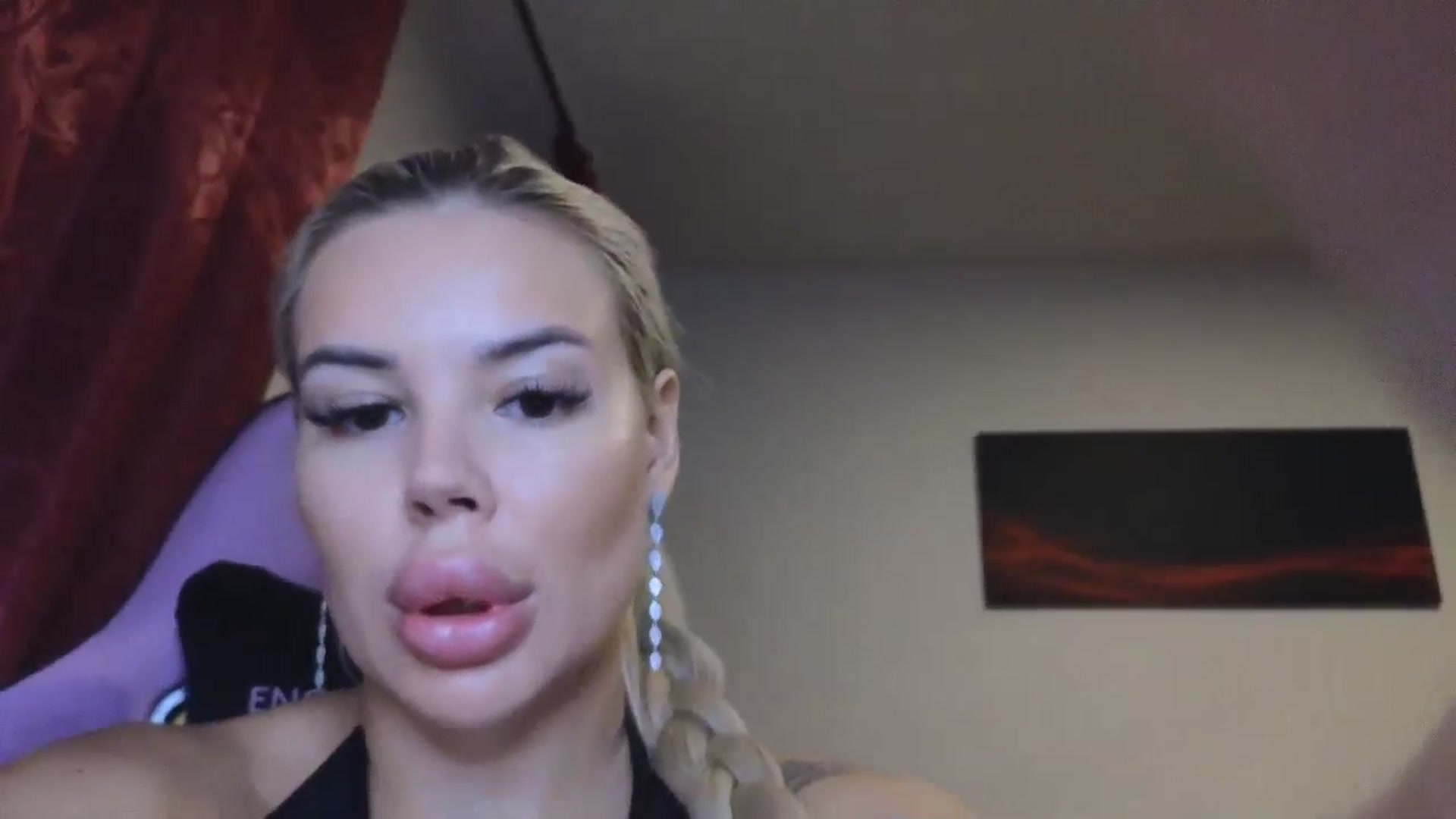Gallery image thumbnail from Belladollxx's myfreecams stream on, 11/04/2024, 15:46 image 15 of 20