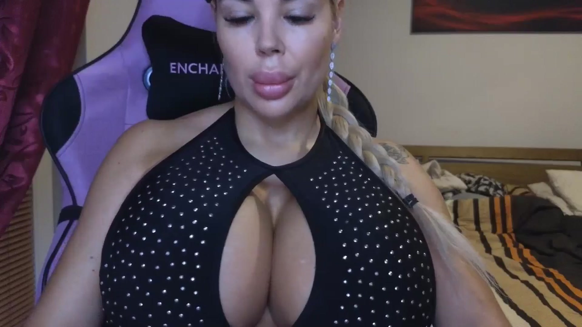 Gallery image thumbnail from Belladollxx's myfreecams stream on, 11/04/2024, 15:46 image 16 of 20