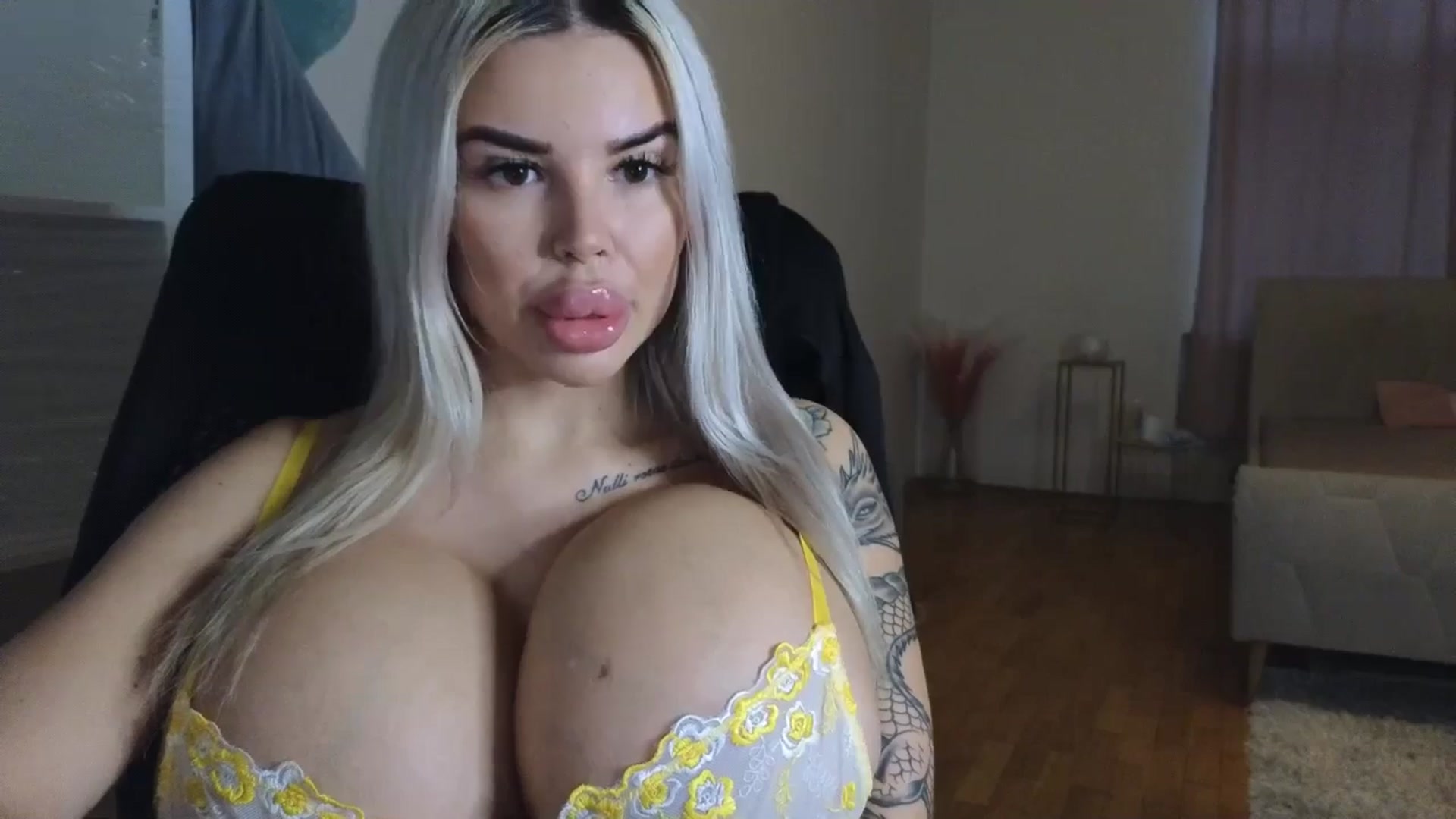 Gallery image thumbnail from Belladollxx's myfreecams stream on, 02/12/2026, 15:34 image 7 of 20