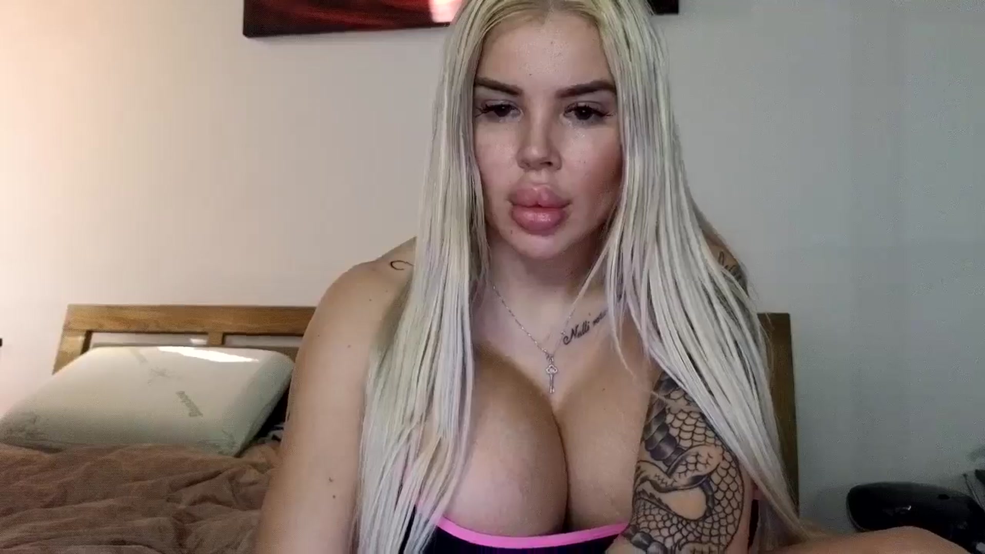Gallery image thumbnail from Belladollxx's myfreecams stream on, 02/26/2026, 15:43 image 14 of 20