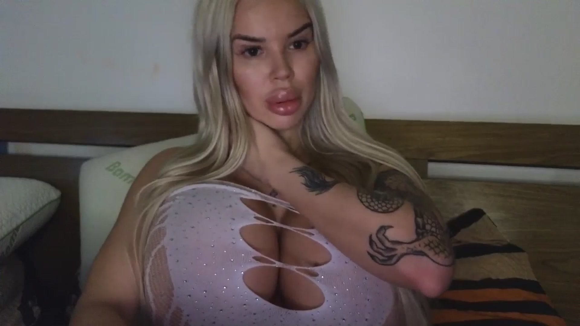 Gallery image thumbnail from Belladollxx's myfreecams stream on, 03/31/2026, 16:56 image 2 of 20