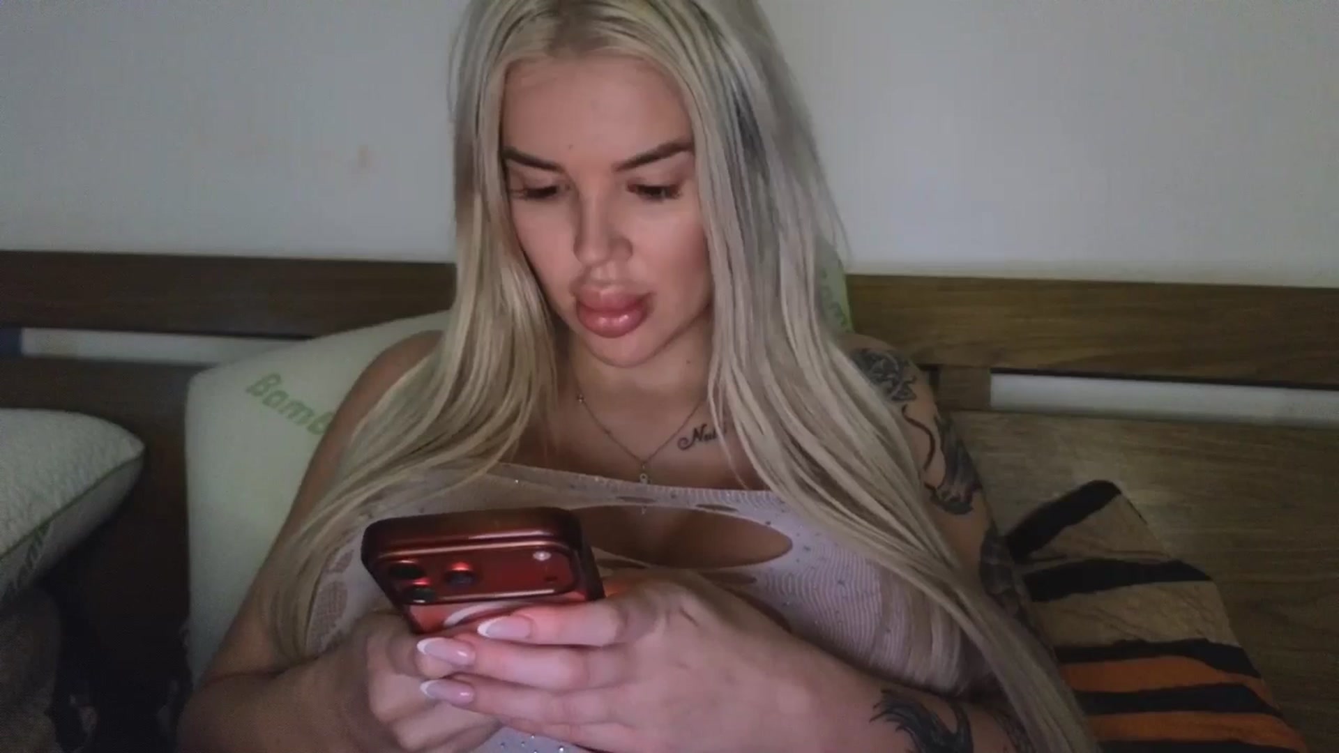 Gallery image thumbnail from Belladollxx's myfreecams stream on, 03/31/2026, 16:56 image 11 of 20