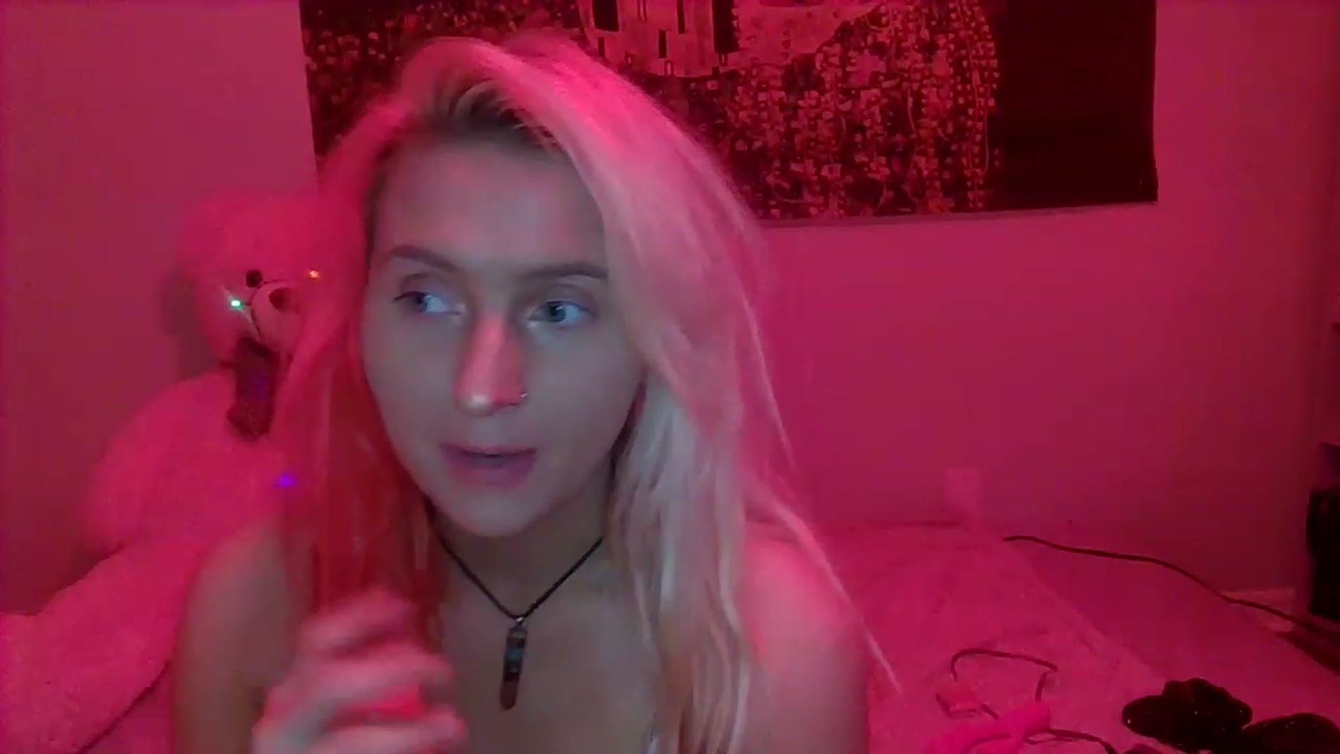 Gallery image thumbnail from Bellakayyy's myfreecams stream on, 12/25/2022, 02:15 image 5 of 20