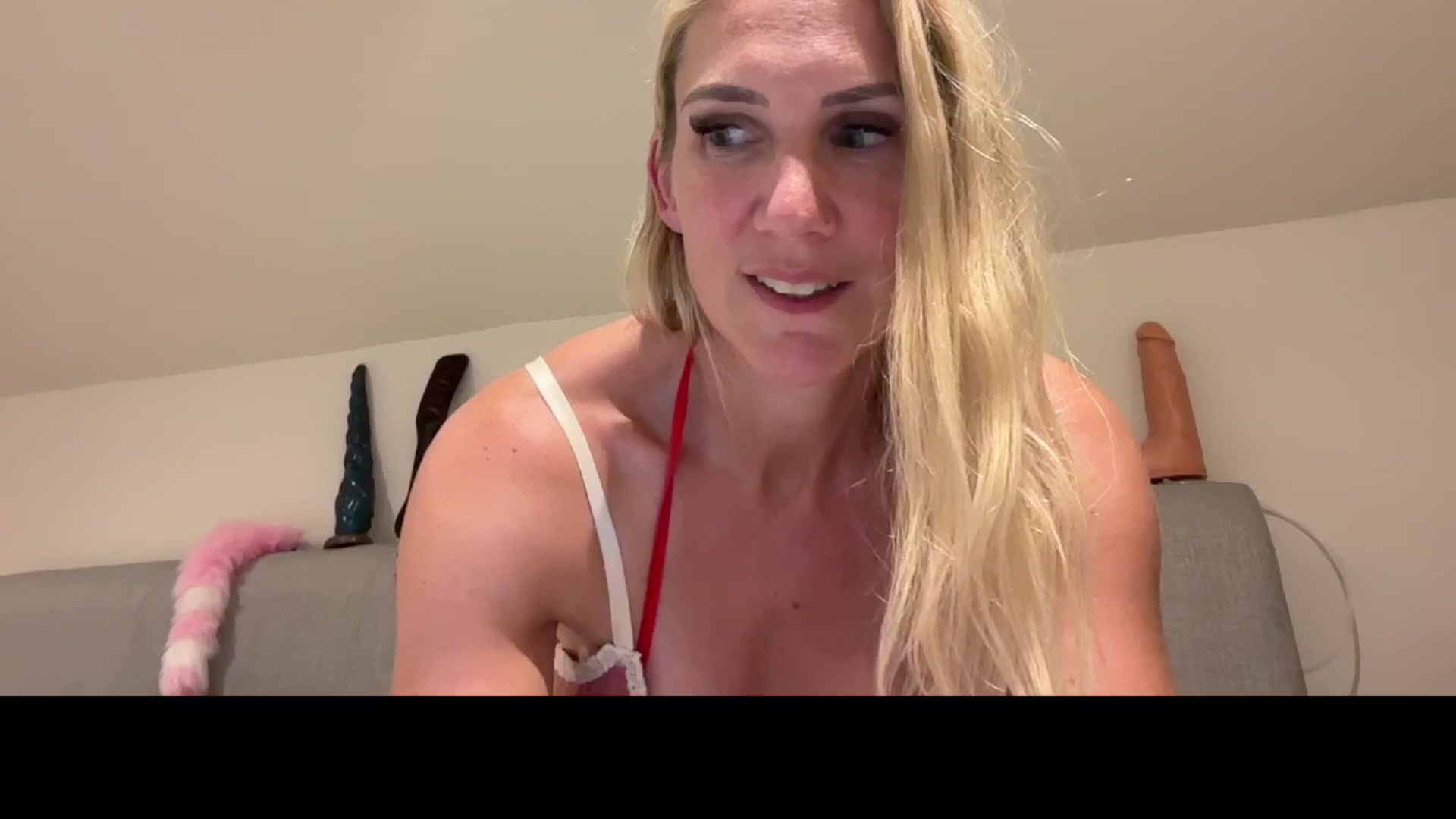 Gallery image thumbnail from Bellanoirxx's myfreecams stream on, 07/26/2025, 22:01 image 6 of 20