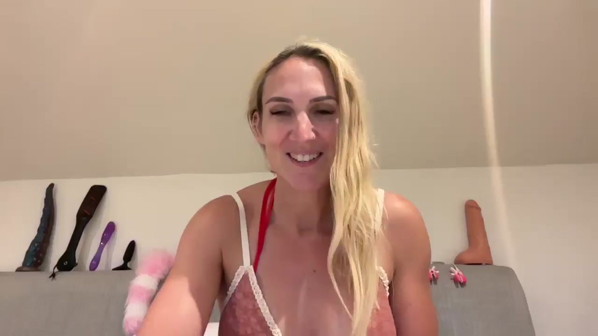 Gallery image thumbnail from Bellanoirxx's myfreecams stream on, 07/28/2025, 21:47 image 1 of 20
