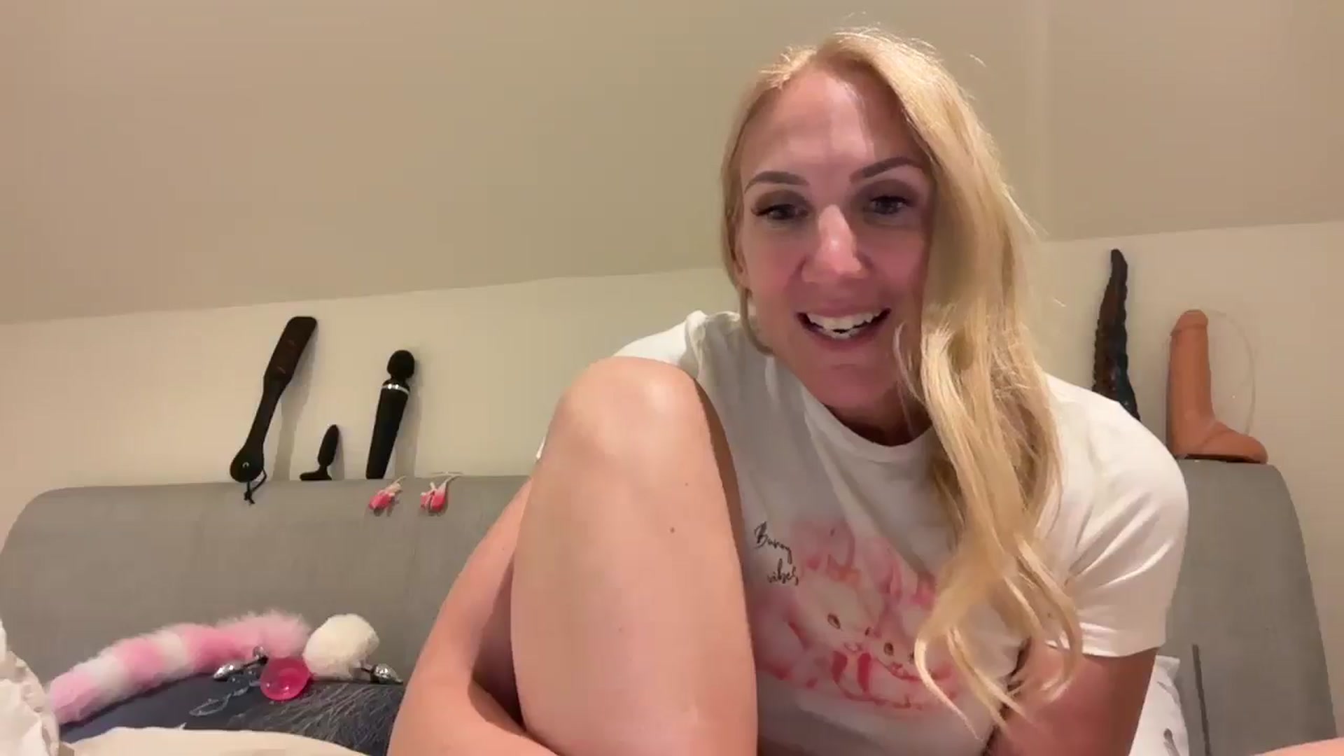 Gallery image thumbnail from Bellanoirxx's myfreecams stream on, 07/30/2025, 21:43 image 10 of 20