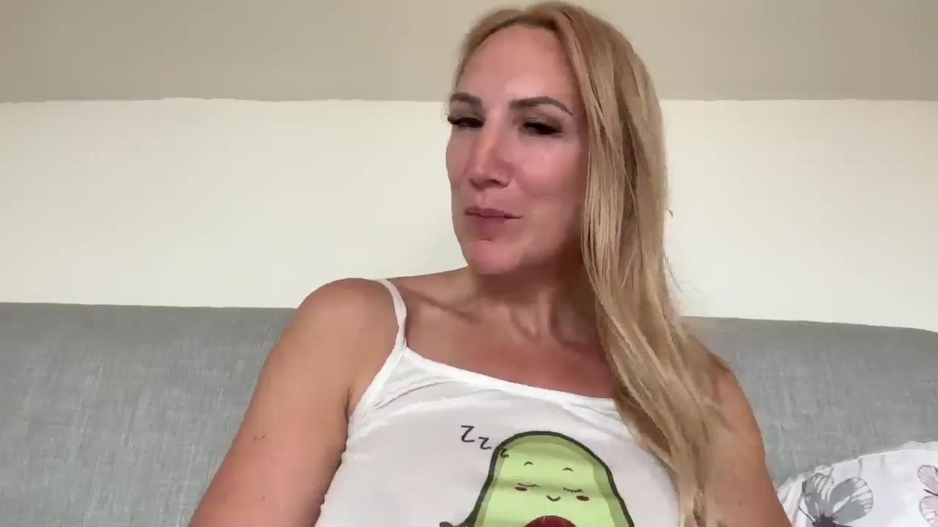 Gallery image thumbnail from Bellanoirxx's myfreecams stream on, 08/12/2025, 08:41 image 8 of 20