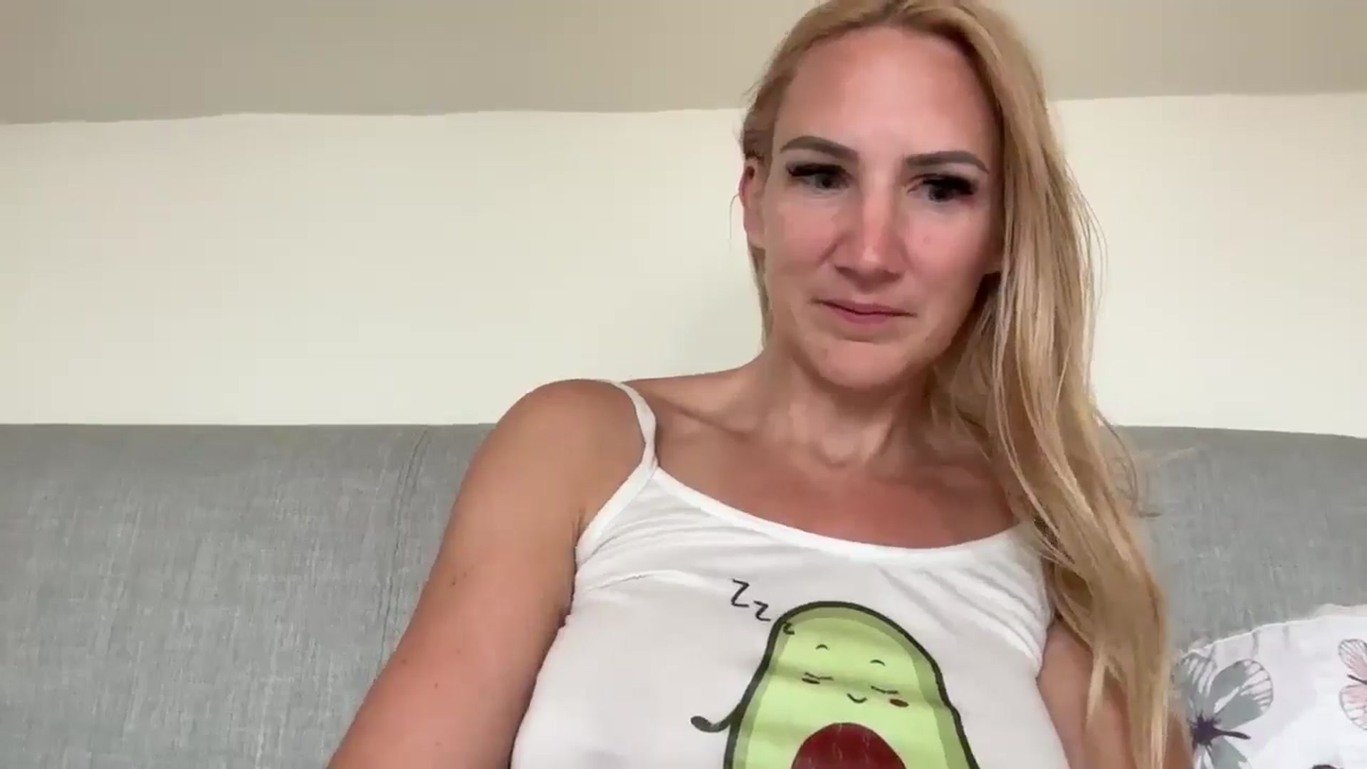 Gallery image thumbnail from Bellanoirxx's myfreecams stream on, 08/12/2025, 08:41 image 5 of 20