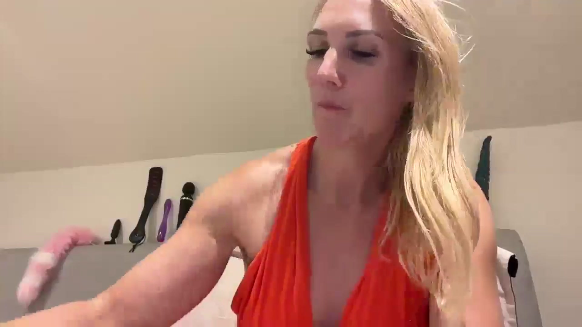 Gallery image thumbnail from Bellanoirxx's myfreecams stream on, 08/12/2025, 20:35 image 4 of 20