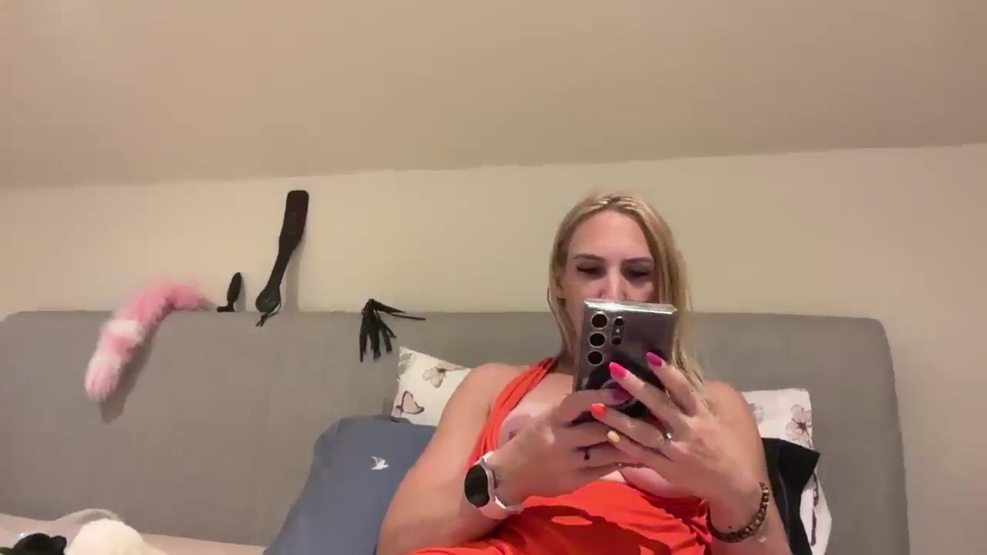Gallery image thumbnail from Bellanoirxx's myfreecams stream on, 08/12/2025, 23:24 image 18 of 20