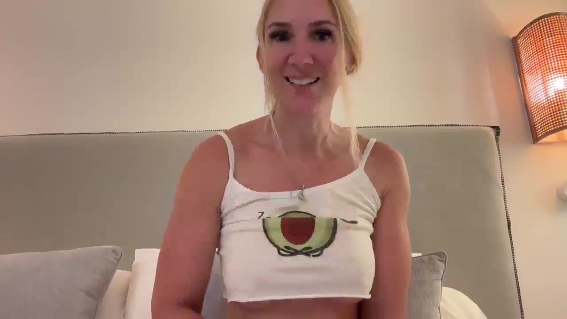 Gallery image thumbnail from Bellanoirxx's myfreecams stream on, 08/16/2025, 12:56 image 4 of 20