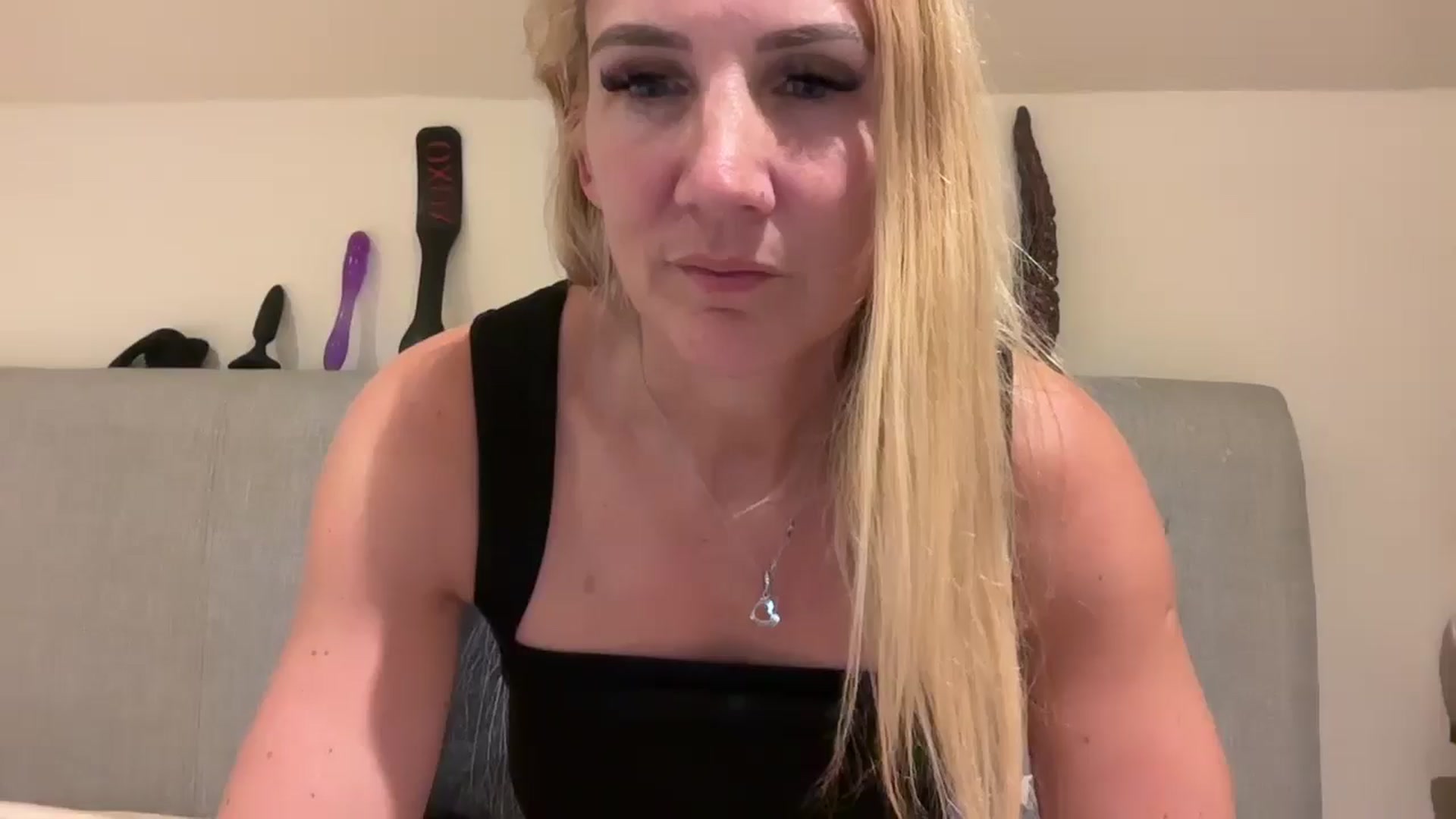 Gallery image thumbnail from Bellanoirxx's myfreecams stream on, 08/23/2025, 22:16 image 1 of 20