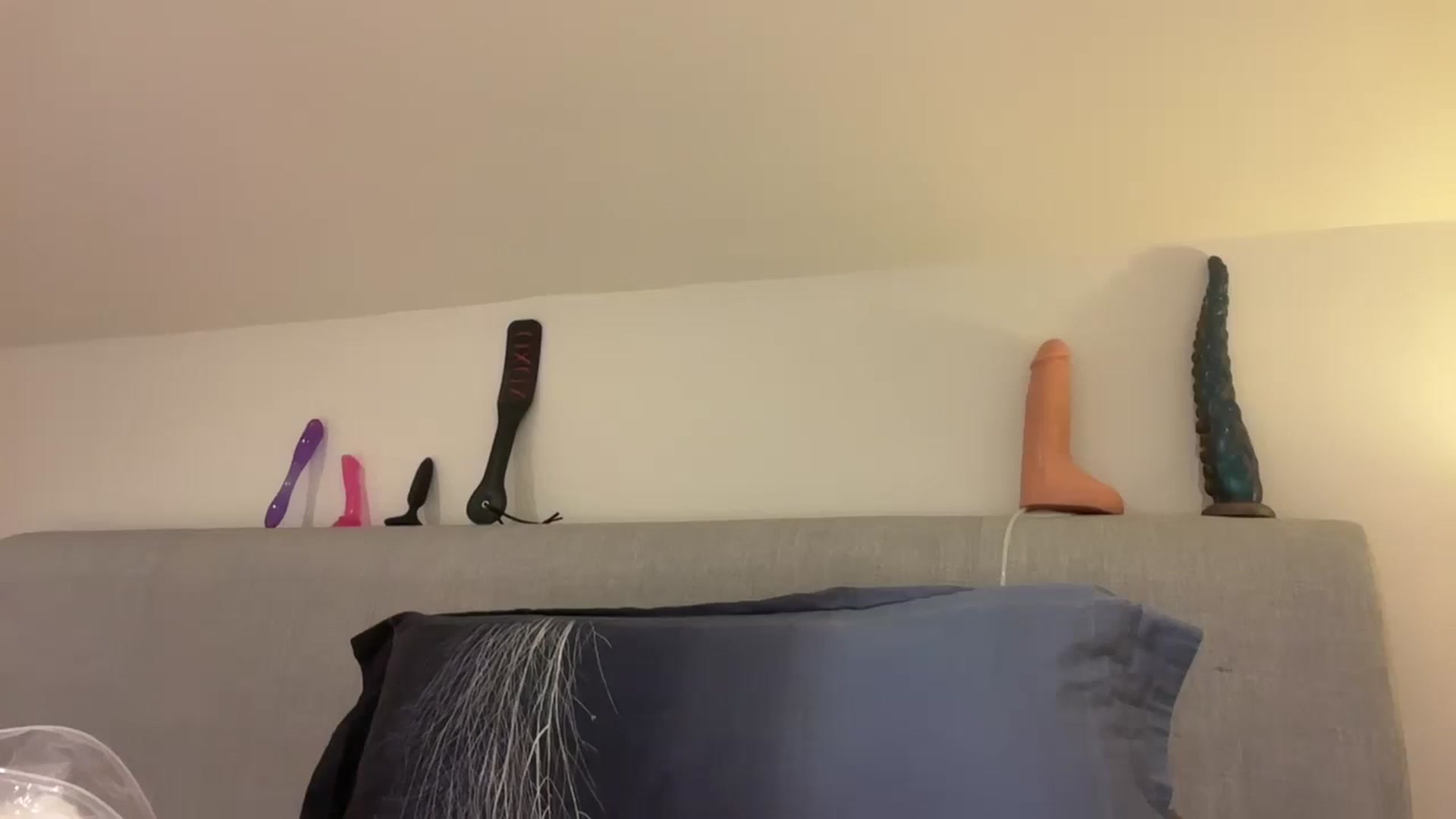 Gallery image thumbnail from Bellanoirxx's myfreecams stream on, 08/28/2025, 21:11 image 17 of 20