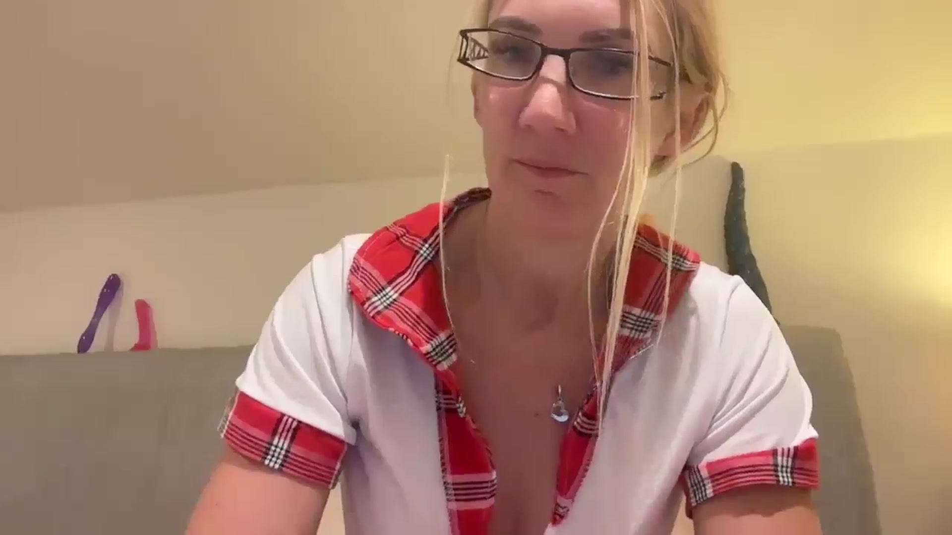 Gallery image thumbnail from Bellanoirxx's myfreecams stream on, 08/28/2025, 23:27 image 2 of 20