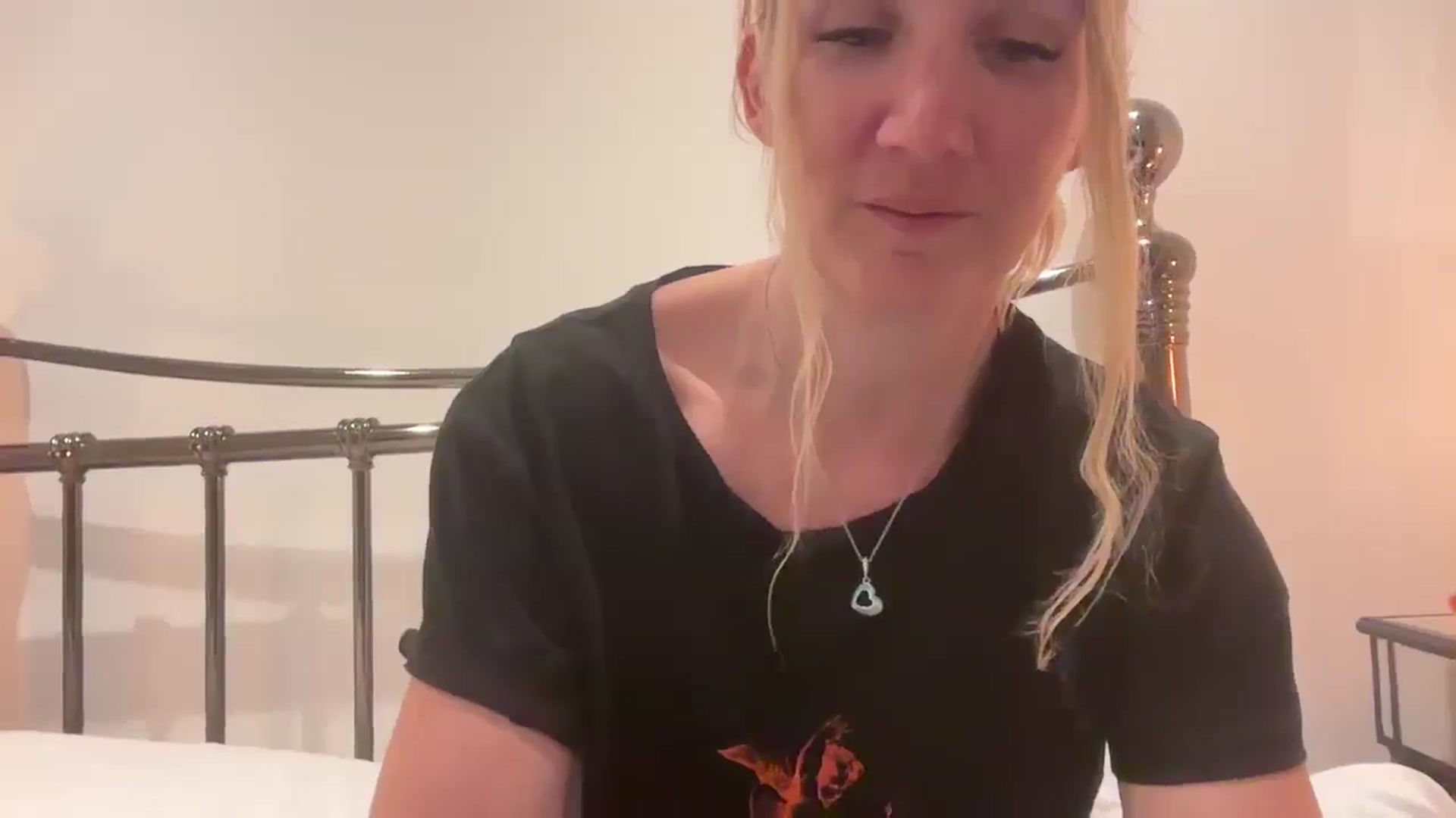 Gallery image thumbnail from Bellanoirxx's myfreecams stream on, 08/31/2025, 19:37 image 19 of 20