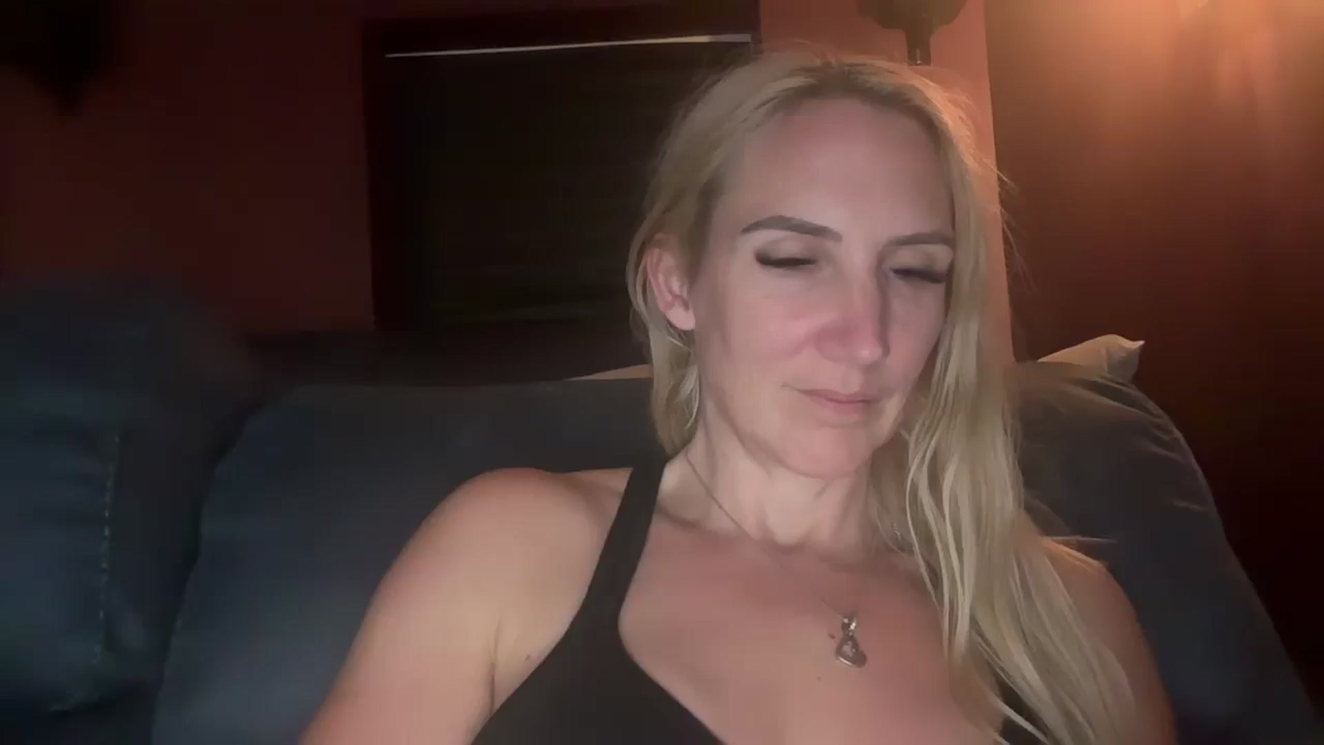 Gallery image thumbnail from Bellanoirxx's myfreecams stream on, 09/08/2025, 23:06 image 1 of 20