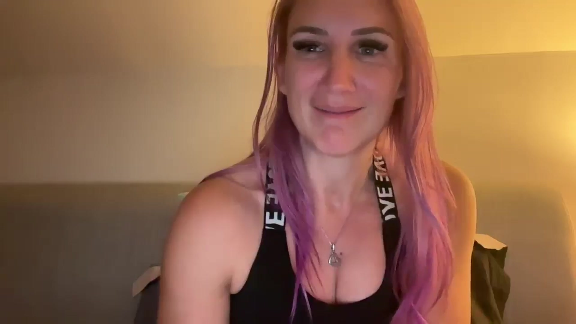 Gallery image thumbnail from Bellanoirxx's myfreecams stream on, 09/12/2025, 20:03 image 5 of 20