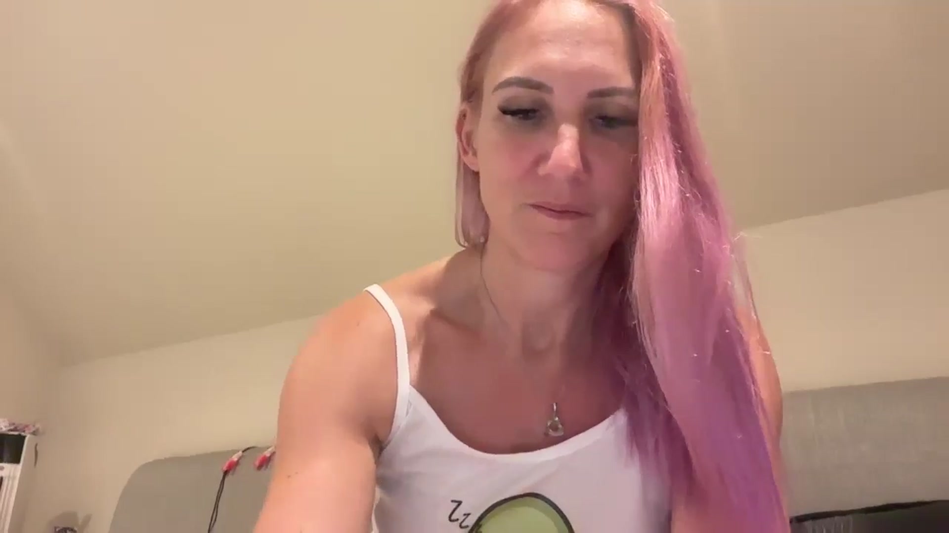 Gallery image thumbnail from Bellanoirxx's myfreecams stream on, 09/14/2025, 02:45 image 9 of 20