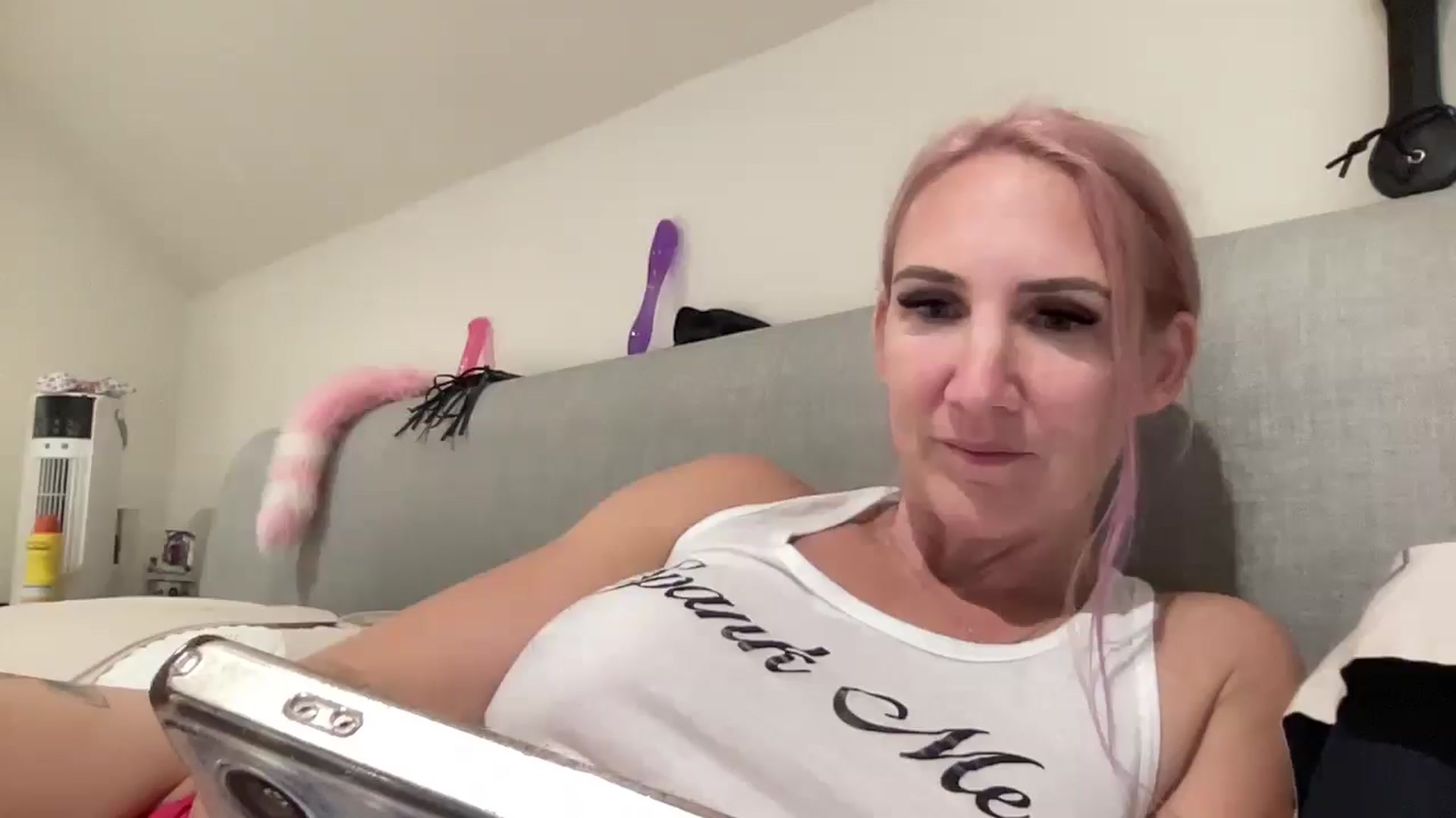 Gallery image thumbnail from Bellanoirxx's myfreecams stream on, 09/14/2025, 23:06 image 17 of 20