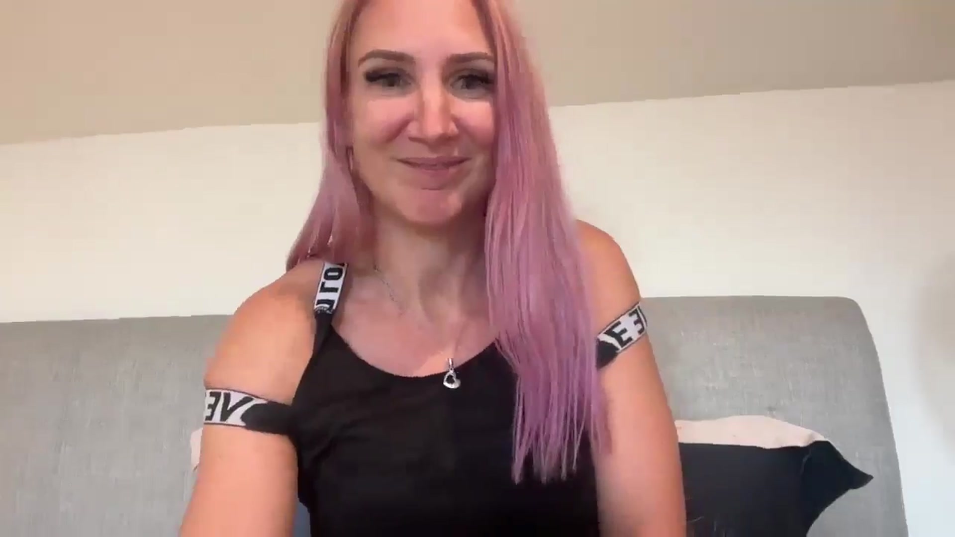 Gallery image thumbnail from Bellanoirxx's myfreecams stream on, 09/15/2025, 13:50 image 2 of 20