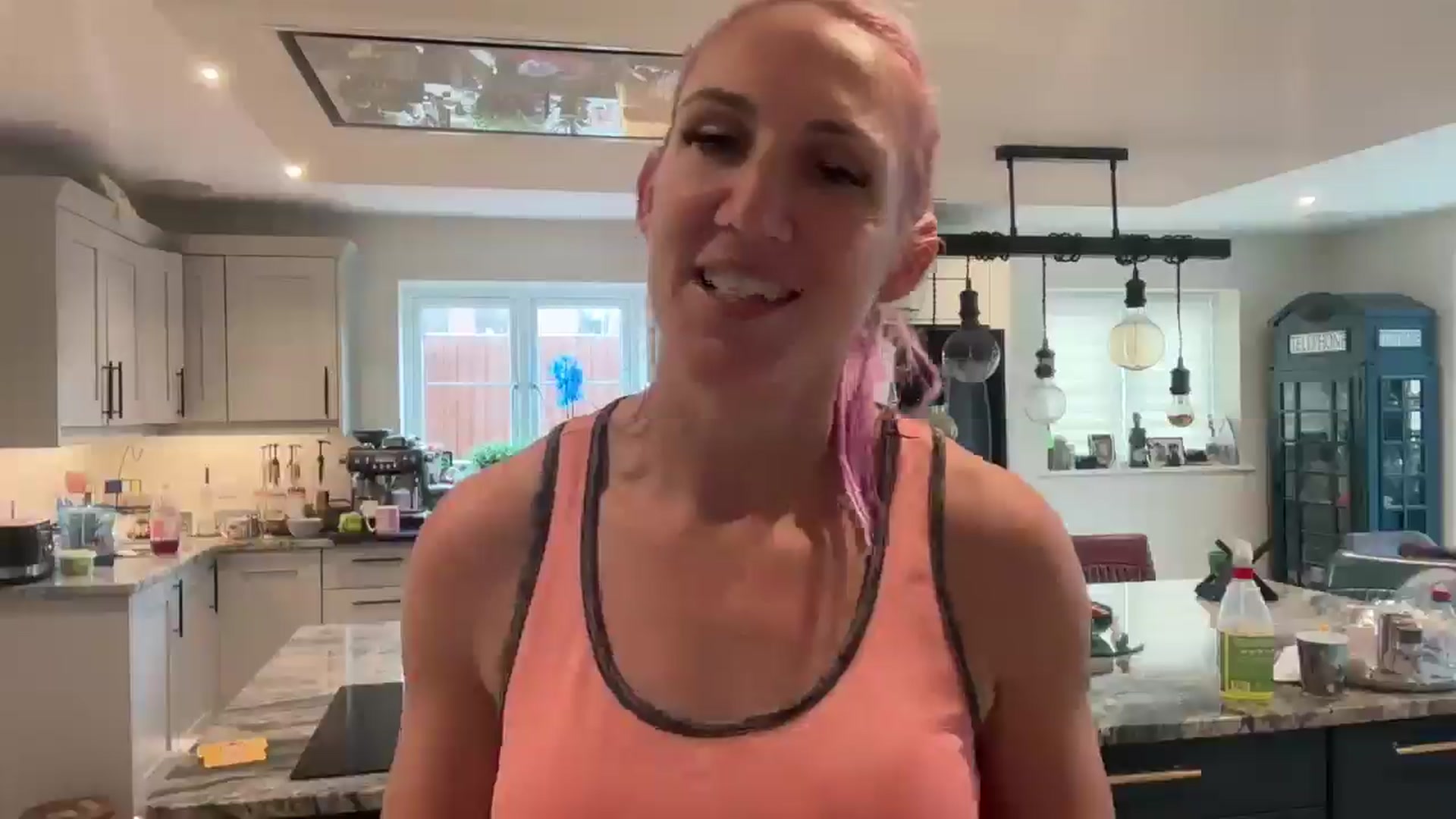 Gallery image thumbnail from Bellanoirxx's myfreecams stream on, 09/17/2025, 13:33 image 10 of 20
