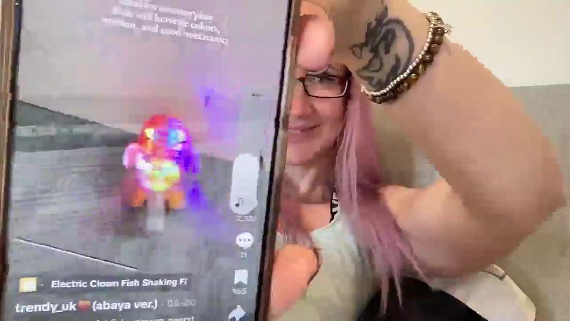 Gallery image thumbnail from Bellanoirxx's myfreecams stream on, 09/23/2025, 14:00 image 4 of 20