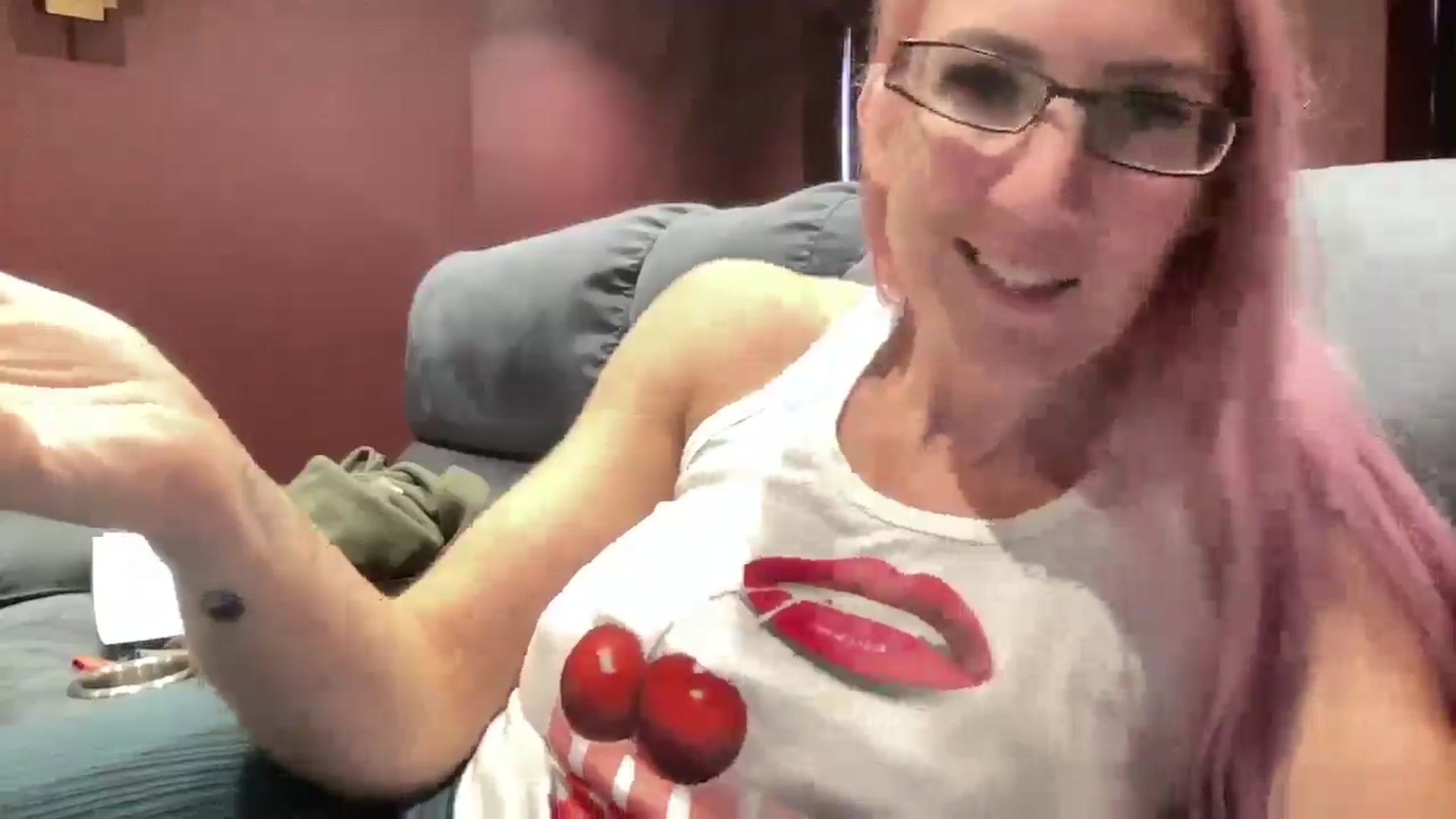 Gallery image thumbnail from Bellanoirxx's myfreecams stream on, 09/25/2025, 10:37 image 14 of 20