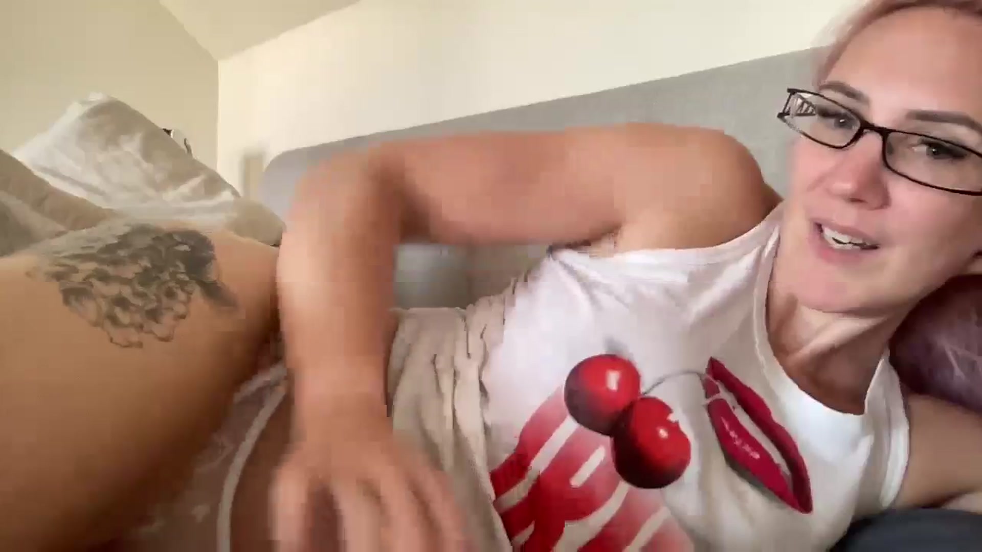 Gallery image thumbnail from Bellanoirxx's myfreecams stream on, 09/25/2025, 11:25 image 13 of 20