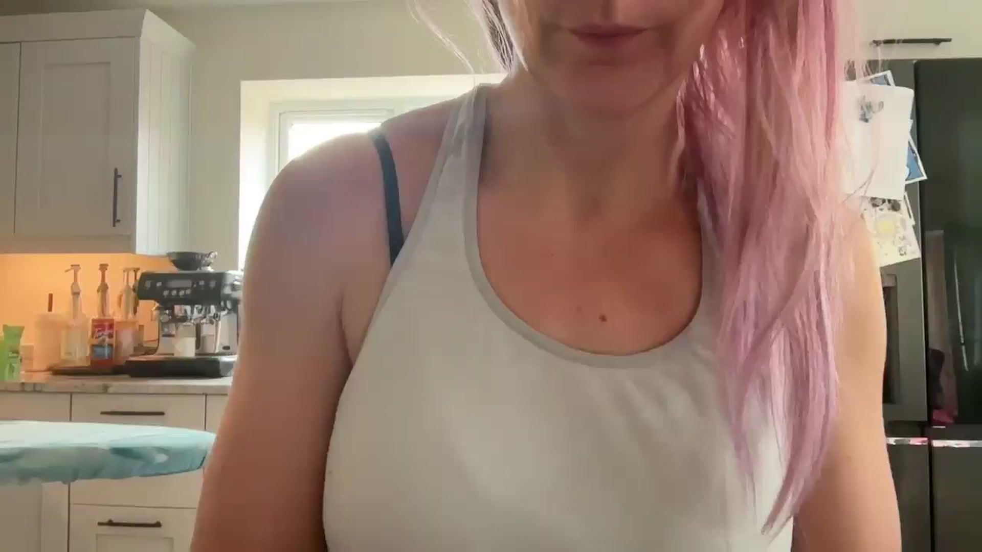 Gallery image thumbnail from Bellanoirxx's myfreecams stream on, 09/29/2025, 12:46 image 1 of 20