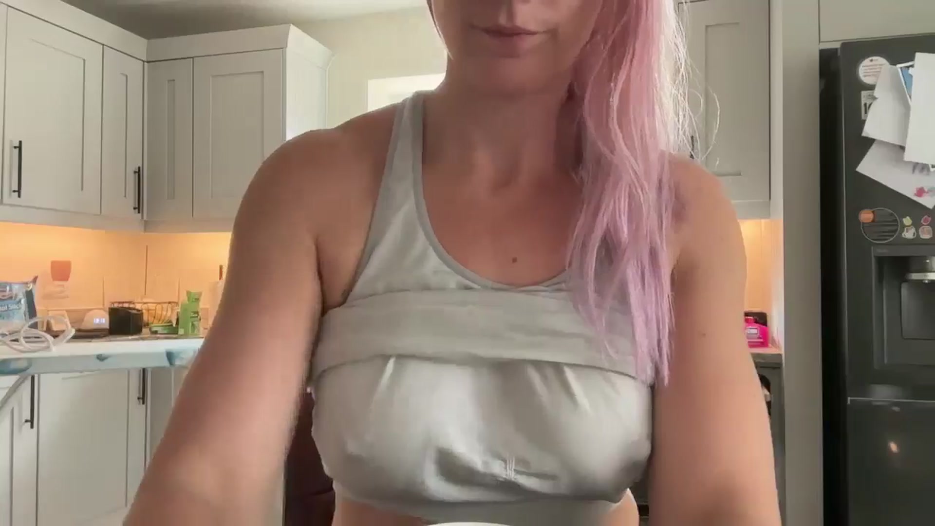 Gallery image thumbnail from Bellanoirxx's myfreecams stream on, 09/29/2025, 12:46 image 12 of 20