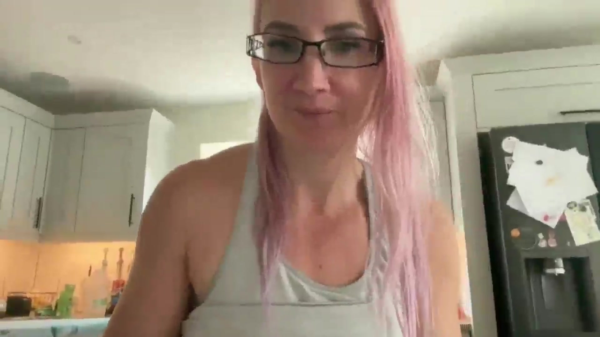 Gallery image thumbnail from Bellanoirxx's myfreecams stream on, 09/29/2025, 12:46 image 13 of 20