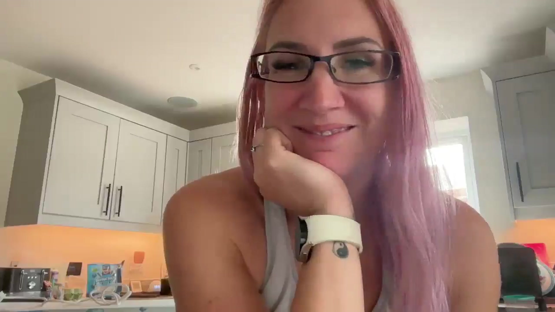 Gallery image thumbnail from Bellanoirxx's myfreecams stream on, 09/29/2025, 12:46 image 15 of 20