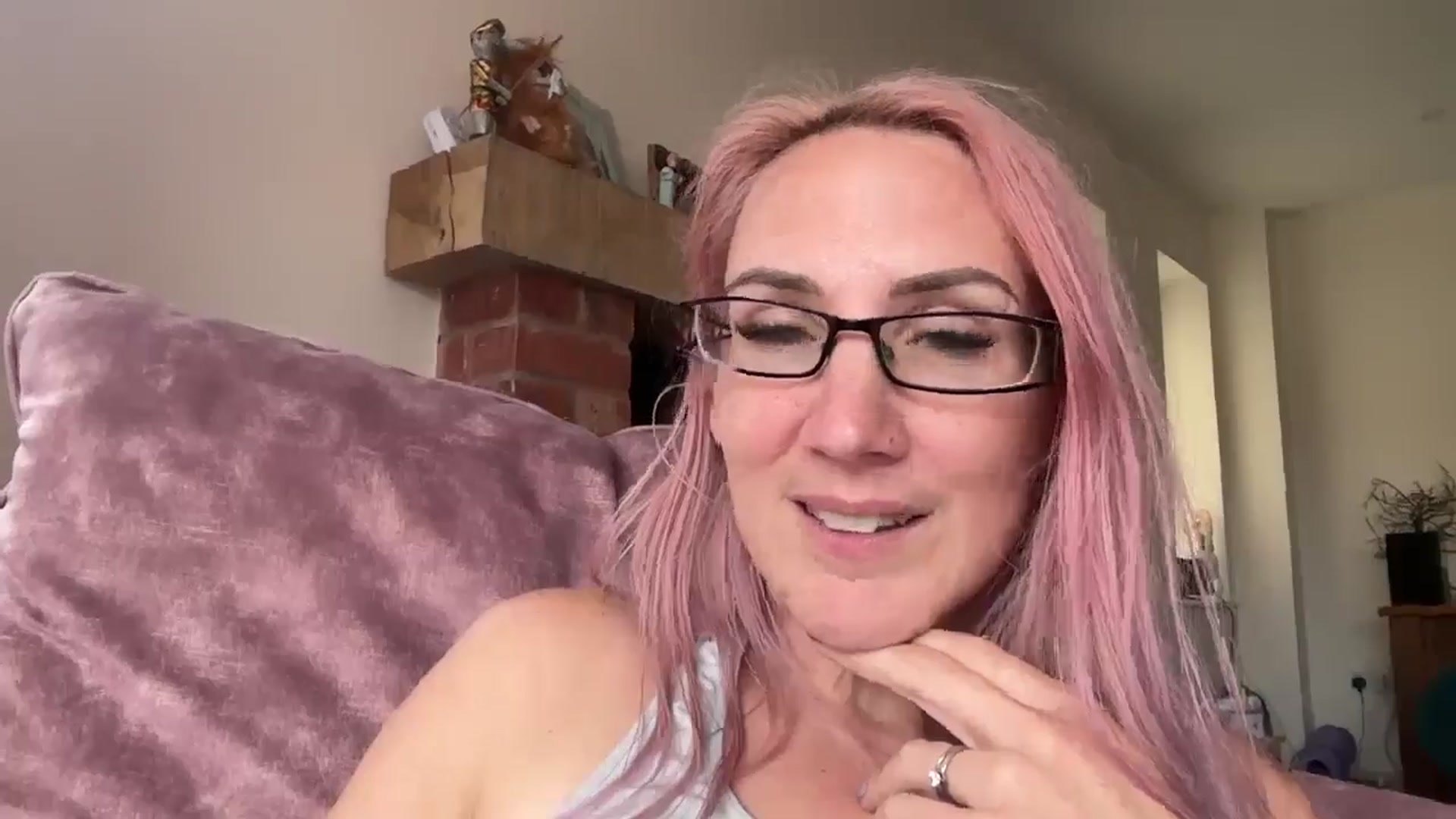 Gallery image thumbnail from Bellanoirxx's myfreecams stream on, 09/29/2025, 14:06 image 19 of 20