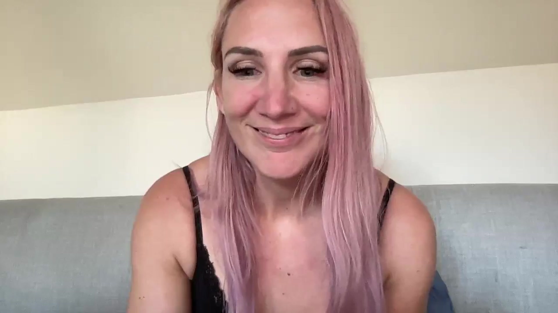 Gallery image thumbnail from Bellanoirxx's myfreecams stream on, 09/30/2025, 11:00 image 20 of 20