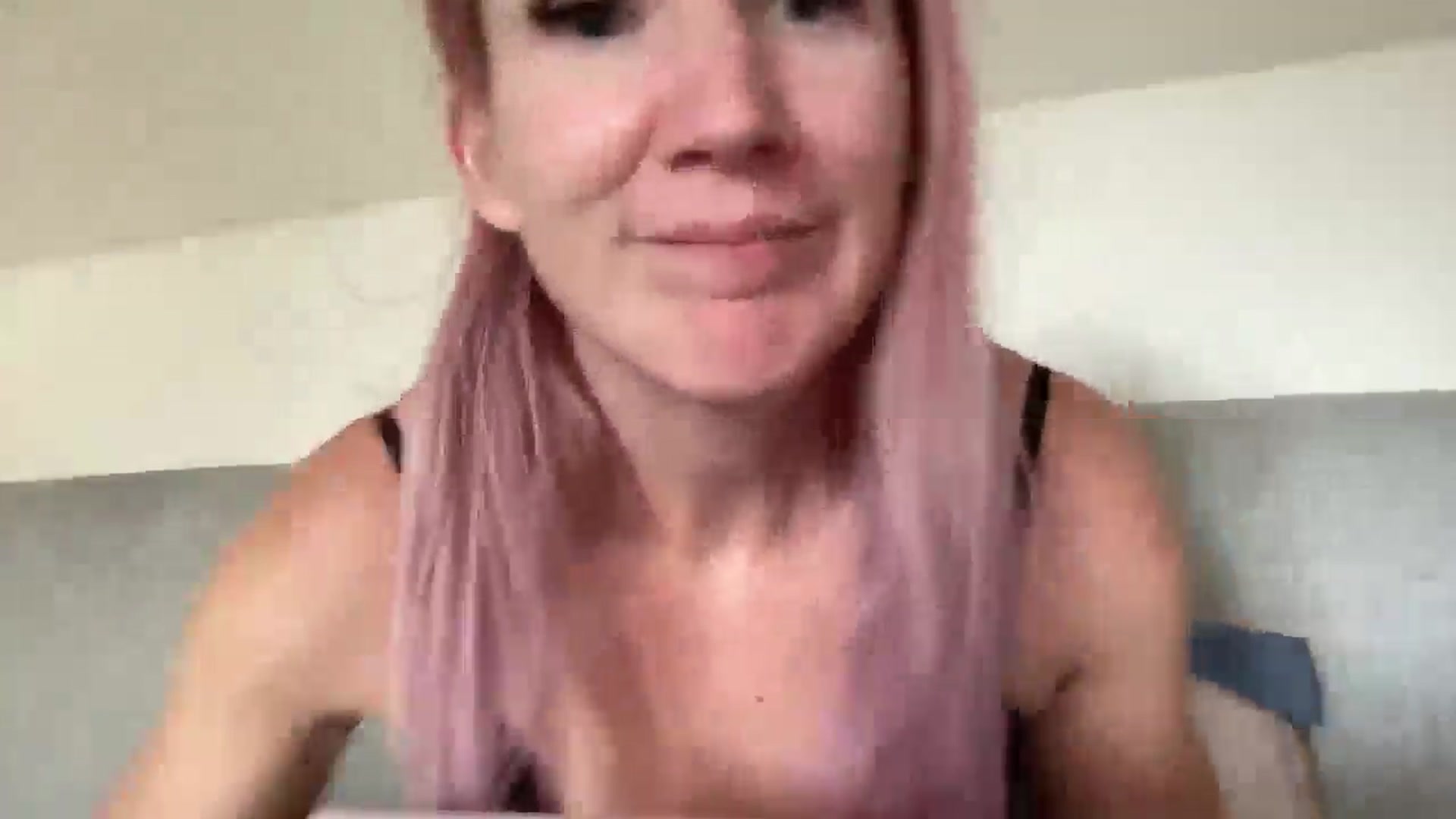 Gallery image thumbnail from Bellanoirxx's myfreecams stream on, 09/30/2025, 13:27 image 4 of 20