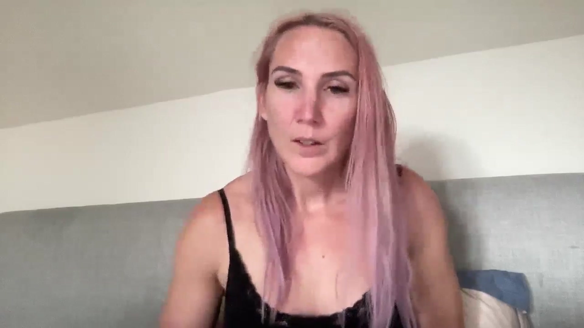 Gallery image thumbnail from Bellanoirxx's myfreecams stream on, 09/30/2025, 13:27 image 17 of 20