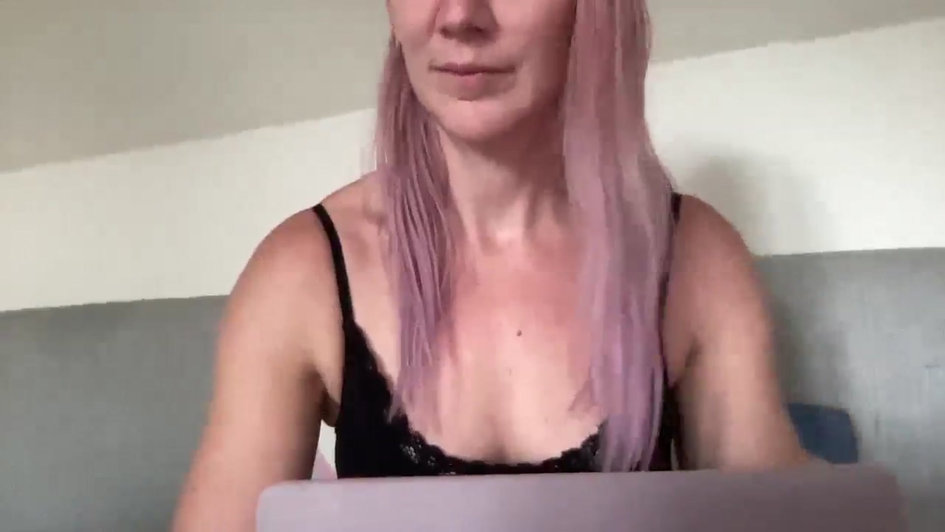 Gallery image thumbnail from Bellanoirxx's myfreecams stream on, 09/30/2025, 13:27 image 19 of 20