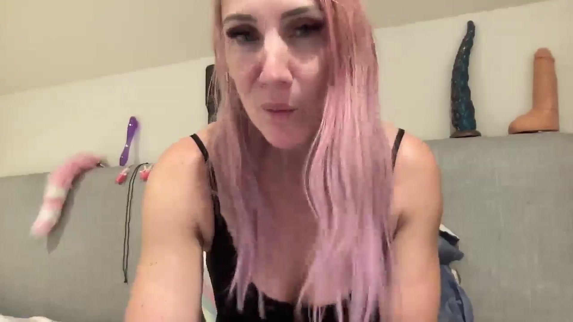 Gallery image thumbnail from Bellanoirxx's myfreecams stream on, 09/30/2025, 22:47 image 6 of 20