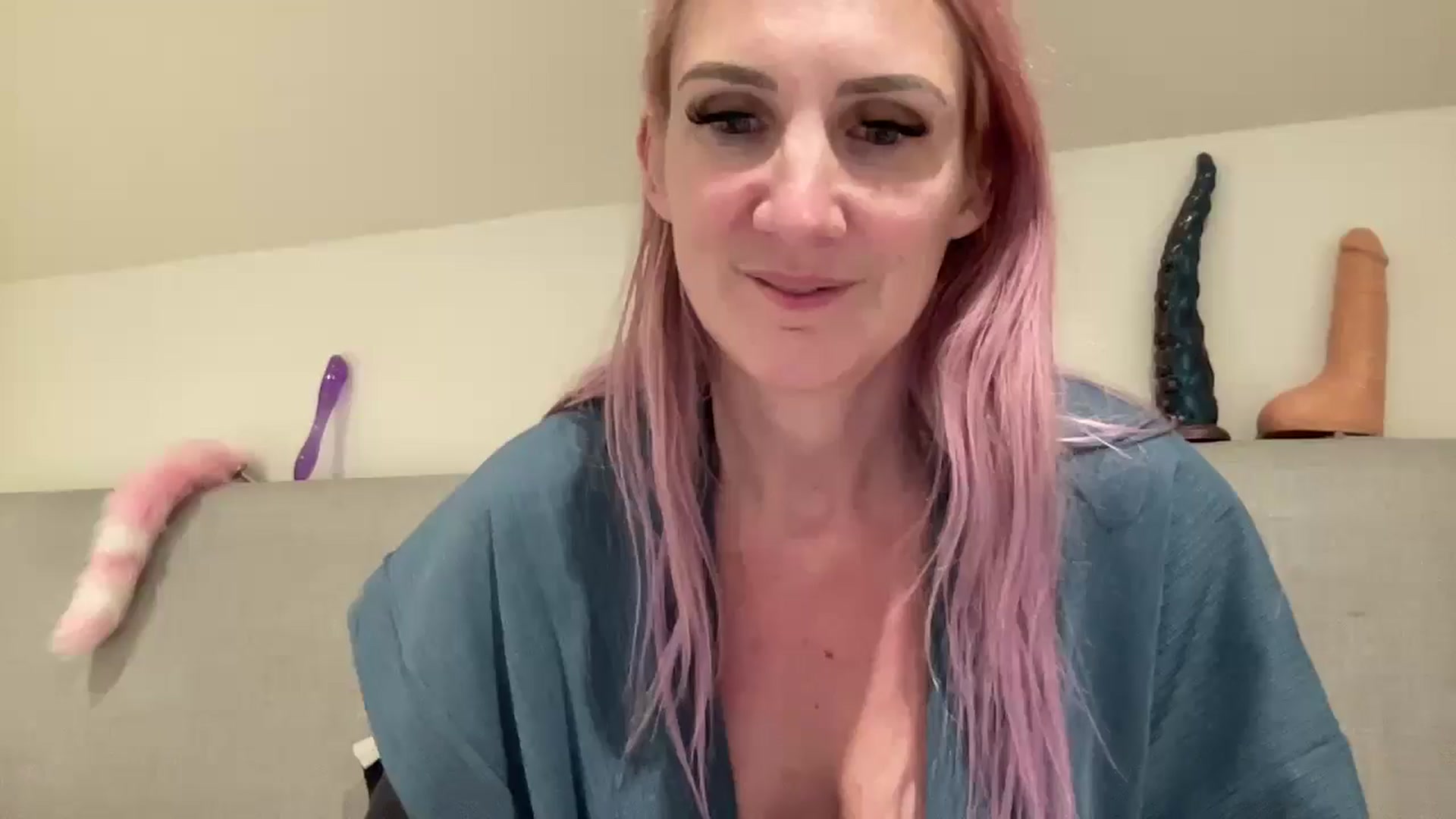 Gallery image thumbnail from Bellanoirxx's myfreecams stream on, 09/30/2025, 23:43 image 8 of 20