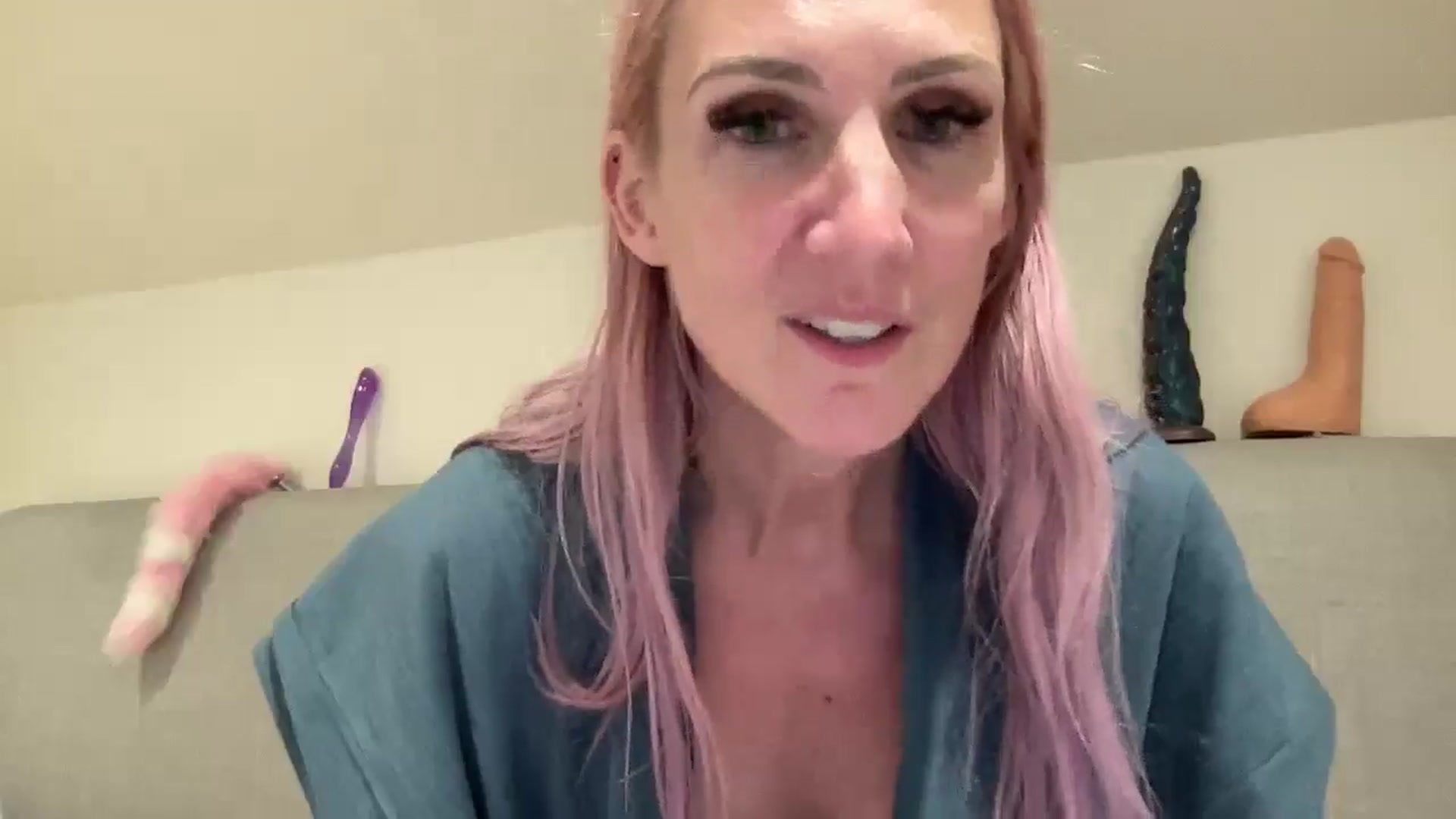Gallery image thumbnail from Bellanoirxx's myfreecams stream on, 09/30/2025, 23:43 image 5 of 20