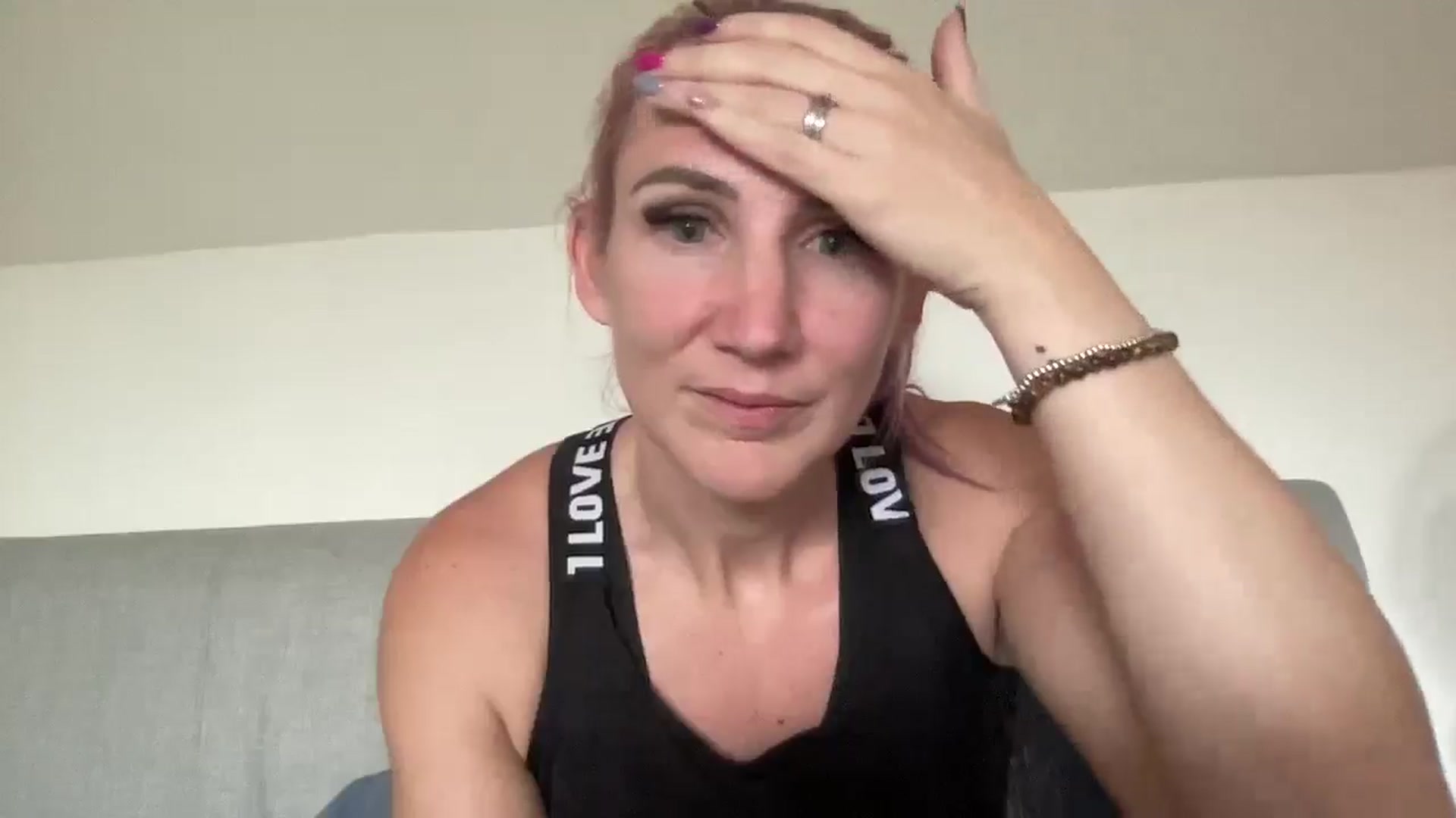 Gallery image thumbnail from Bellanoirxx's myfreecams stream on, 10/01/2025, 13:52 image 4 of 20