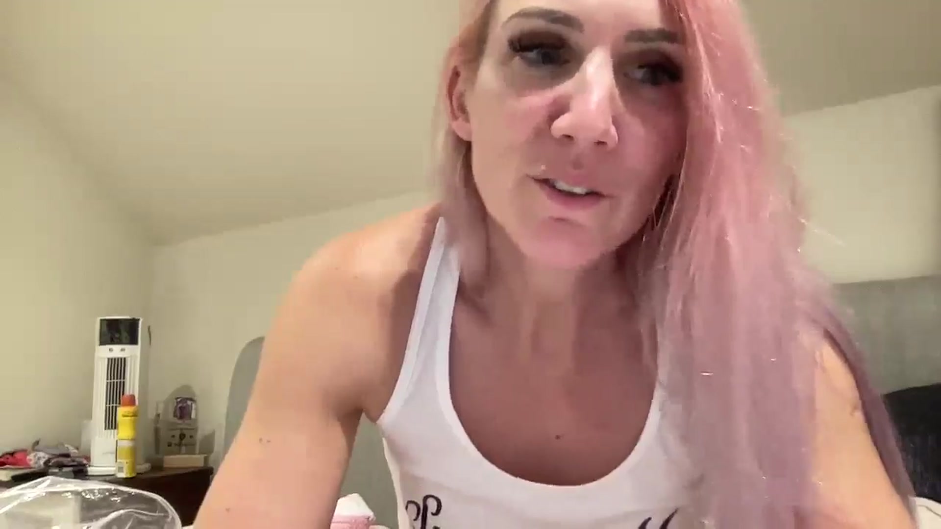Gallery image thumbnail from Bellanoirxx's myfreecams stream on, 10/02/2025, 24:04 image 13 of 20